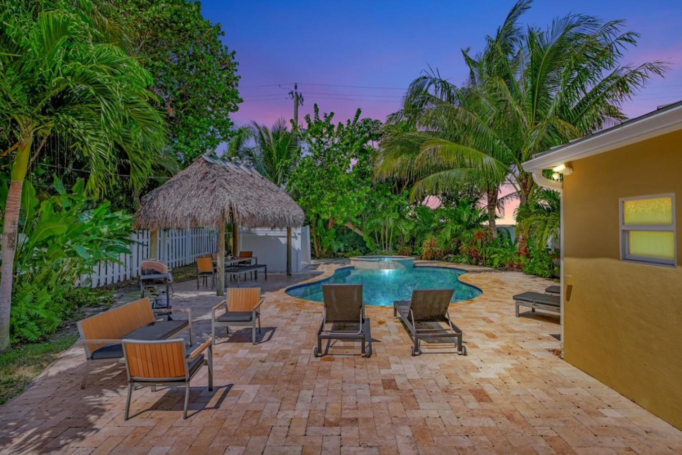 Holiday home Charming 3br Pool And Hot Tub Ftl Gateaway *