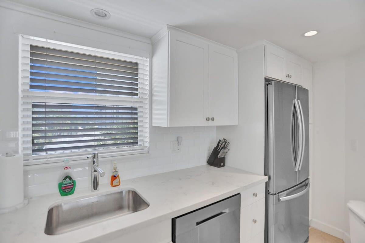 Lauderdale Yacht & Club 412