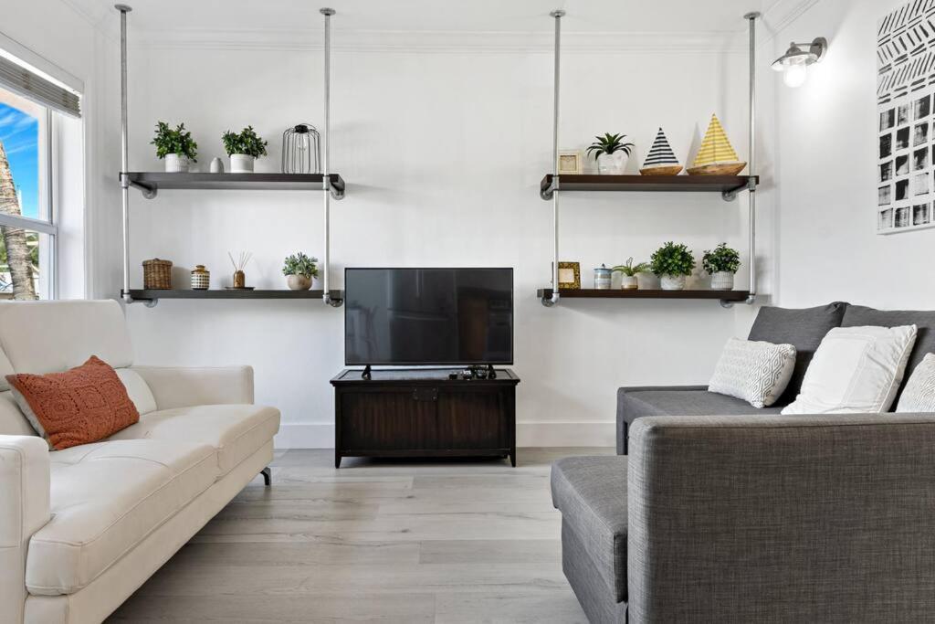 Olas Blvd Exclusive With Waterview Apartment