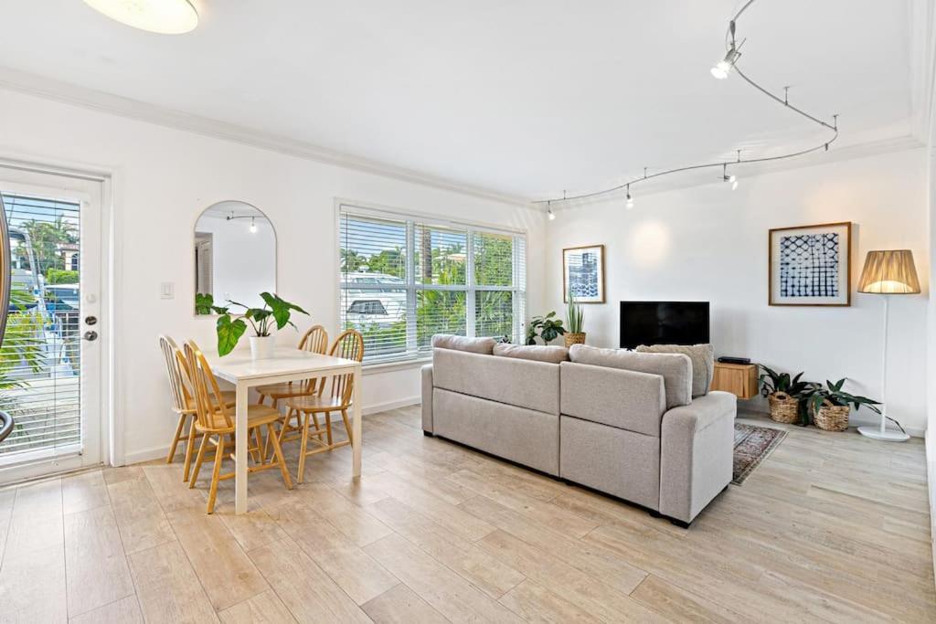 Apartment Olas Blvd Waterfront