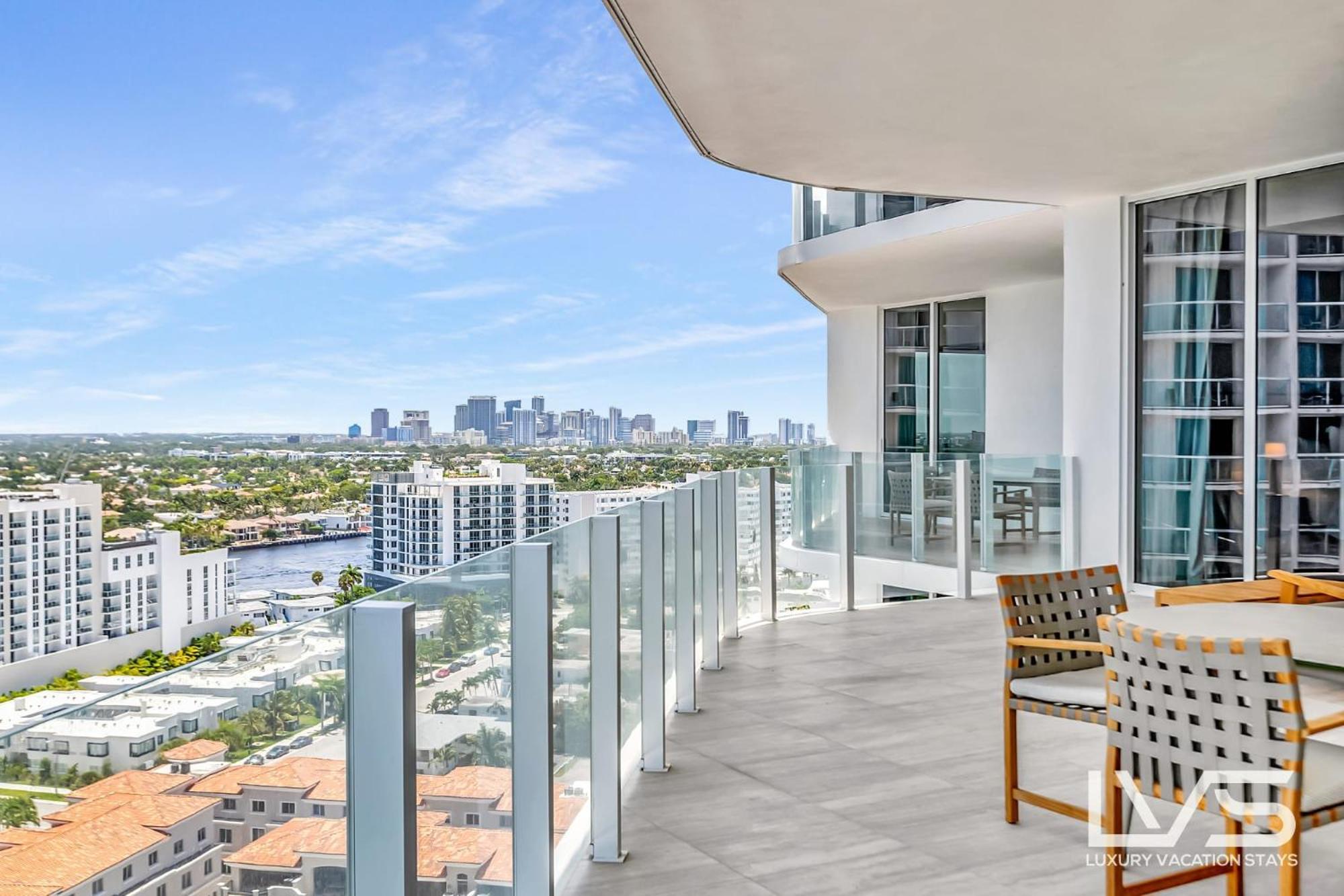 Apartment Four Seasons Ftl 2 Bed 2bath Luxury Direct Ocean Views