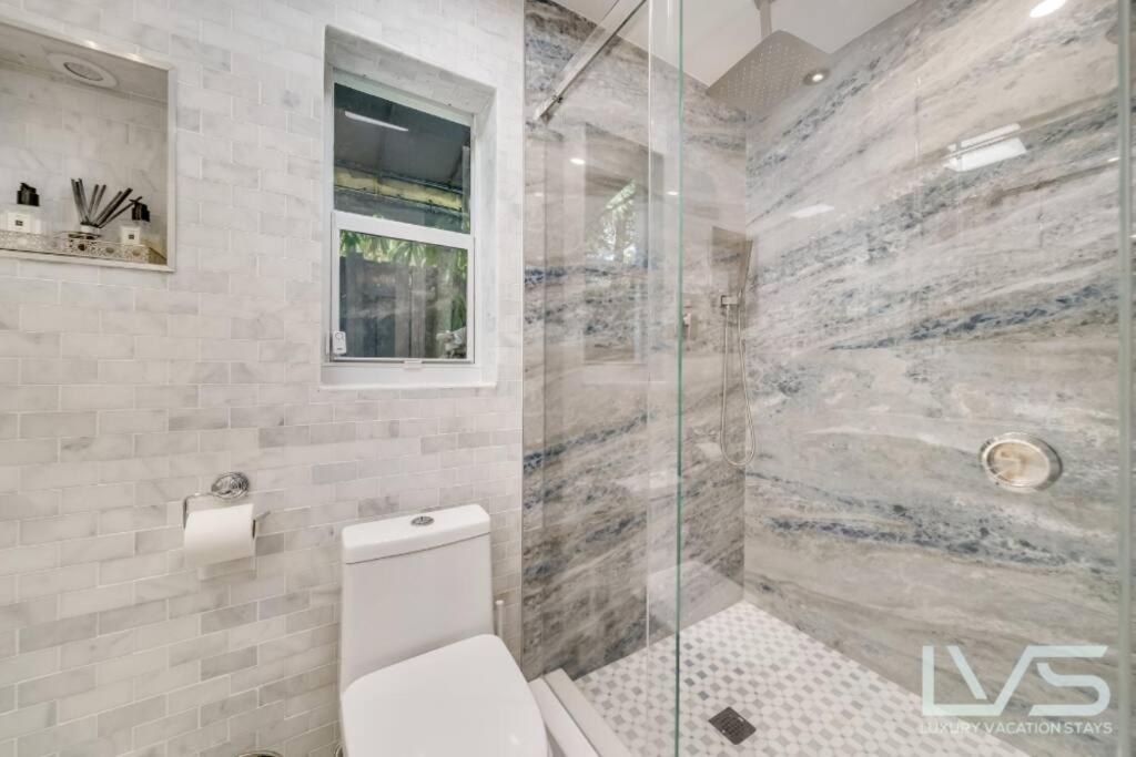 Floridita 5bed 4bath Ftl Paradise With Tiki Hut Heated Pool Fort Lauderdale