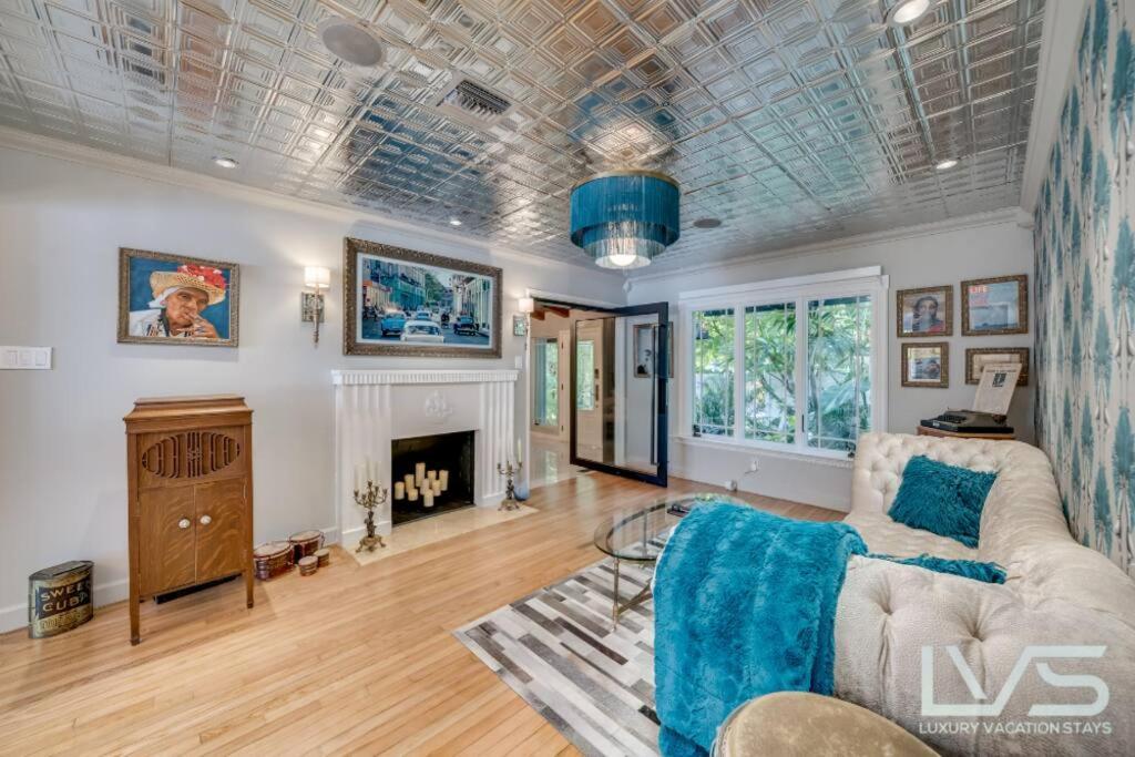 Holiday home Floridita 5bed 4bath Ftl Paradise With Tiki Hut Heated Pool Fort Lauderdale