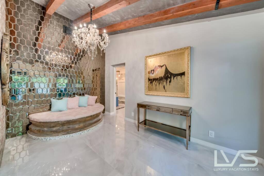 Floridita 5bed 4bath Ftl Paradise With Tiki Hut Heated Pool