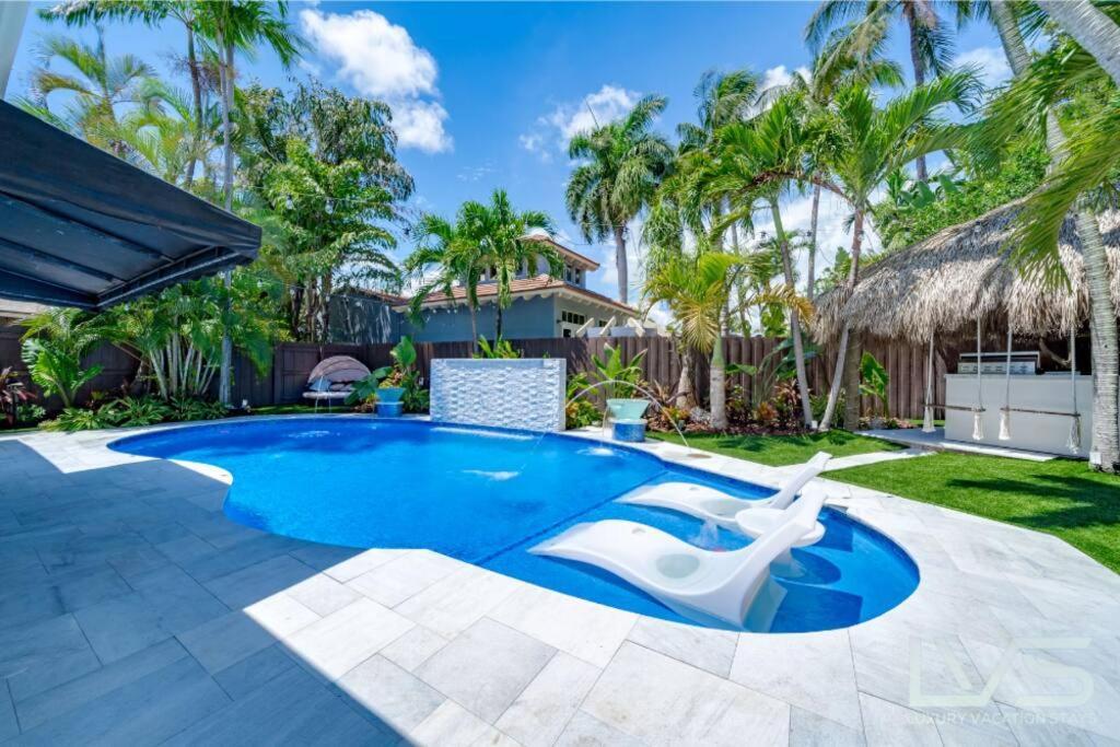 Floridita 5bed 4bath Ftl Paradise With Tiki Hut Heated Pool