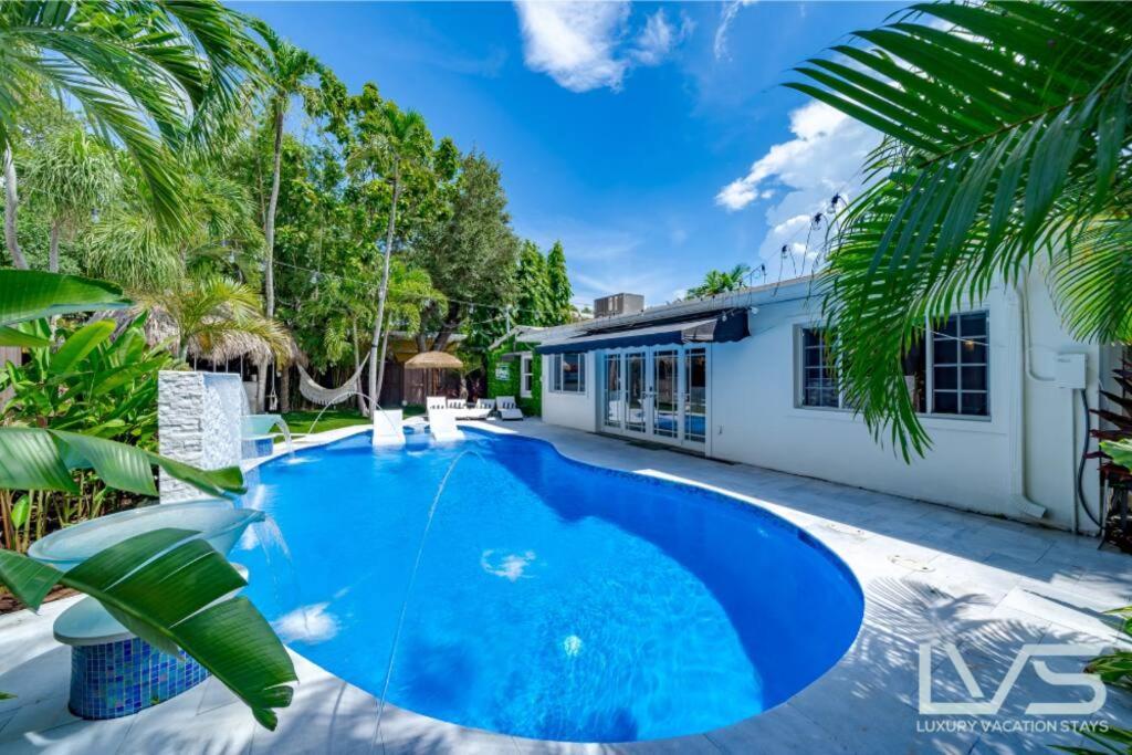 Holiday home Floridita 5bed 4bath Ftl Paradise With Tiki Hut Heated Pool Fort Lauderdale
