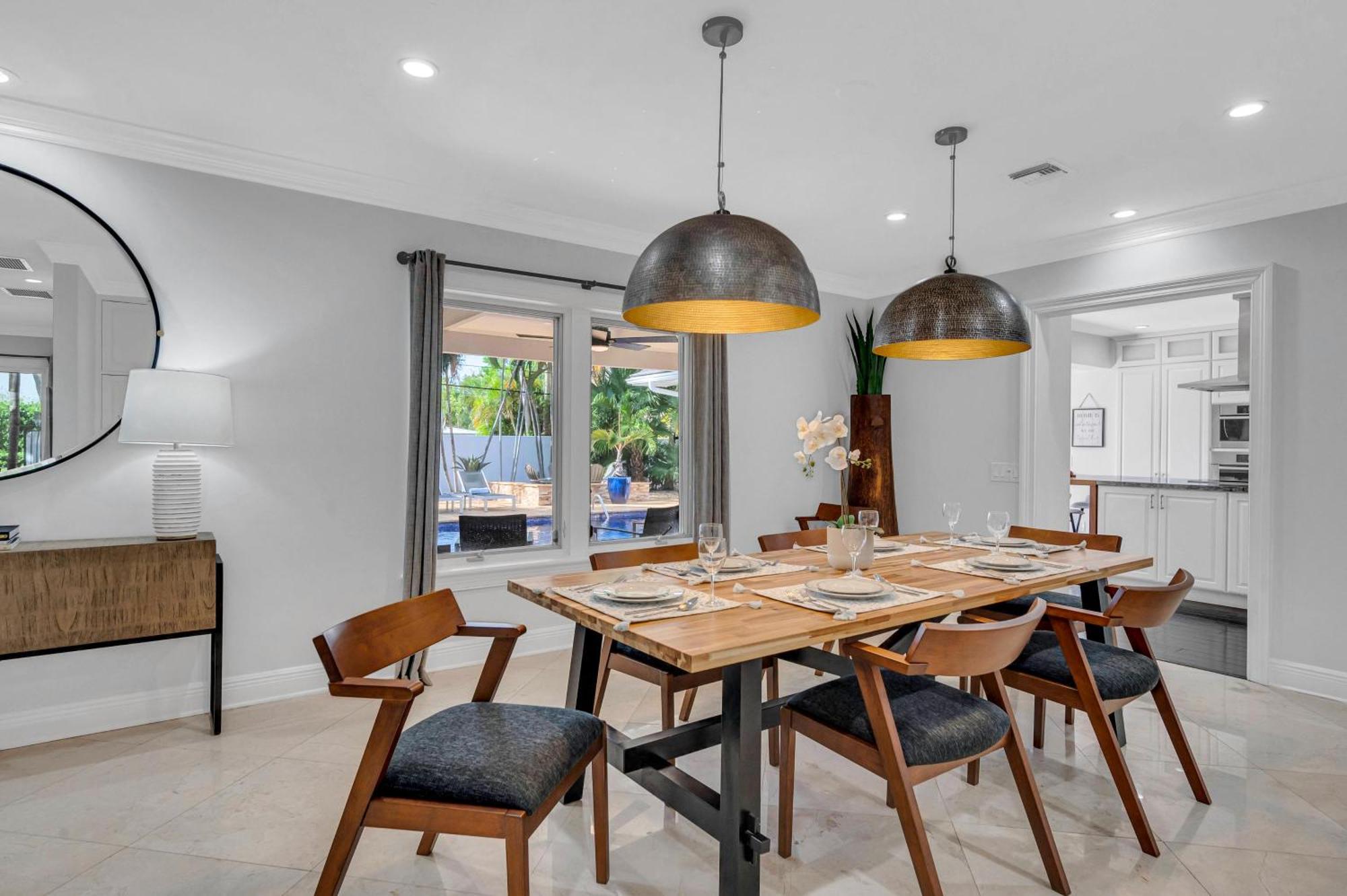 Private Neighborhood Heated Pool Lush Surroundings Harbor Key Resldences Holiday home Fort Lauderdale