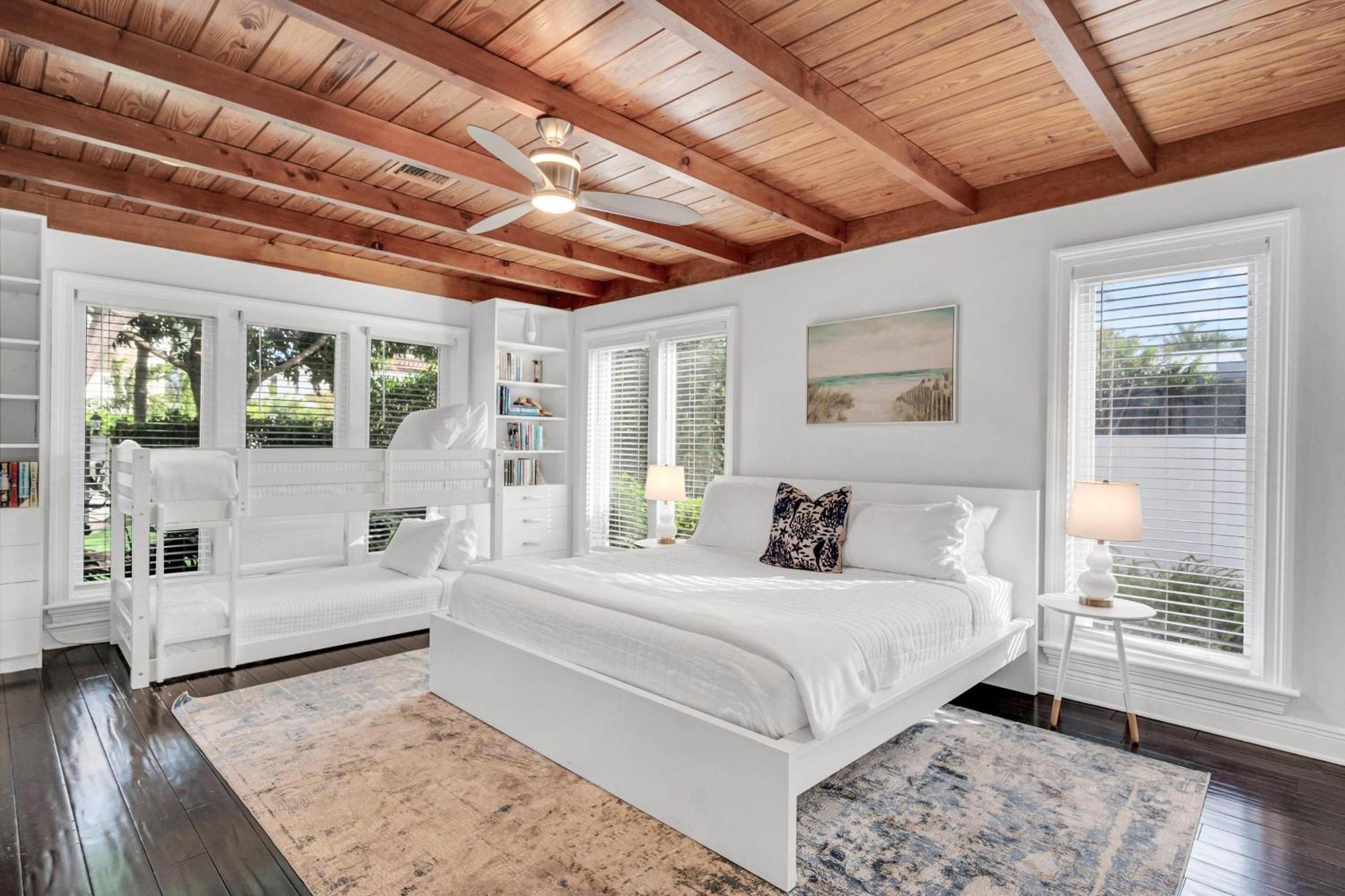 Holiday home Private Neighborhood Heated Pool Lush Surroundings Harbor Key Resldences *