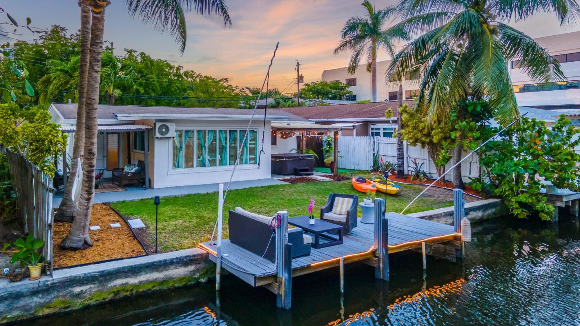 Riverwalk I Private Dock & Hot Tub * Fort Lauderdale