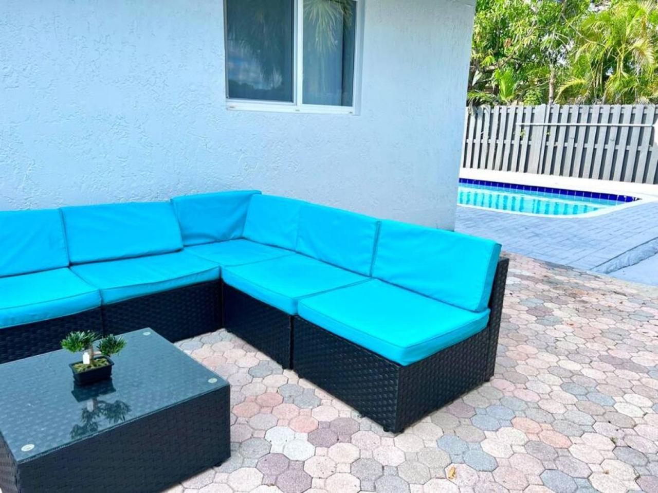 Fun Pool With Ping Pong Near Beaches And Airport