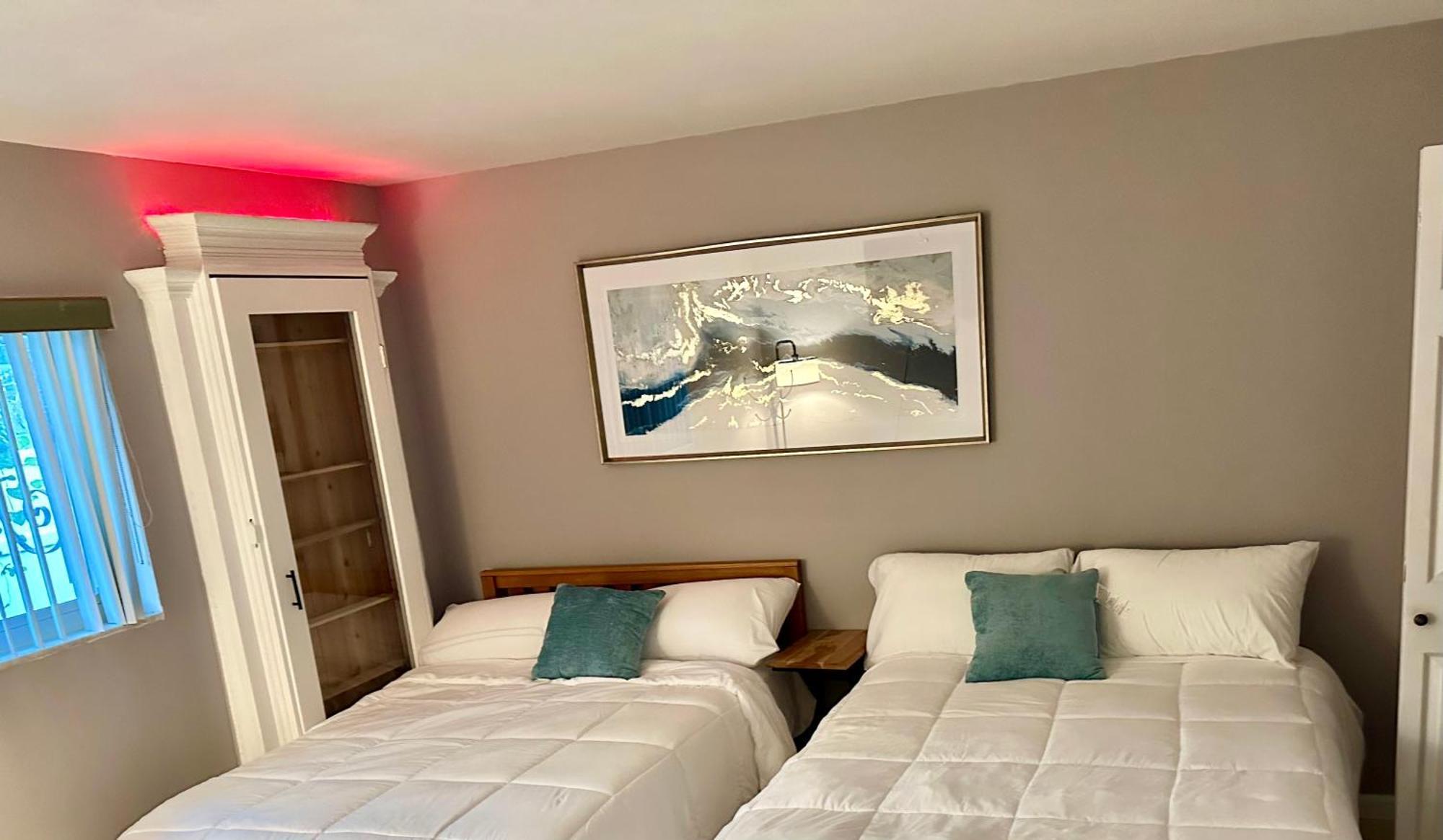Elle's Place Fort Lauderdale