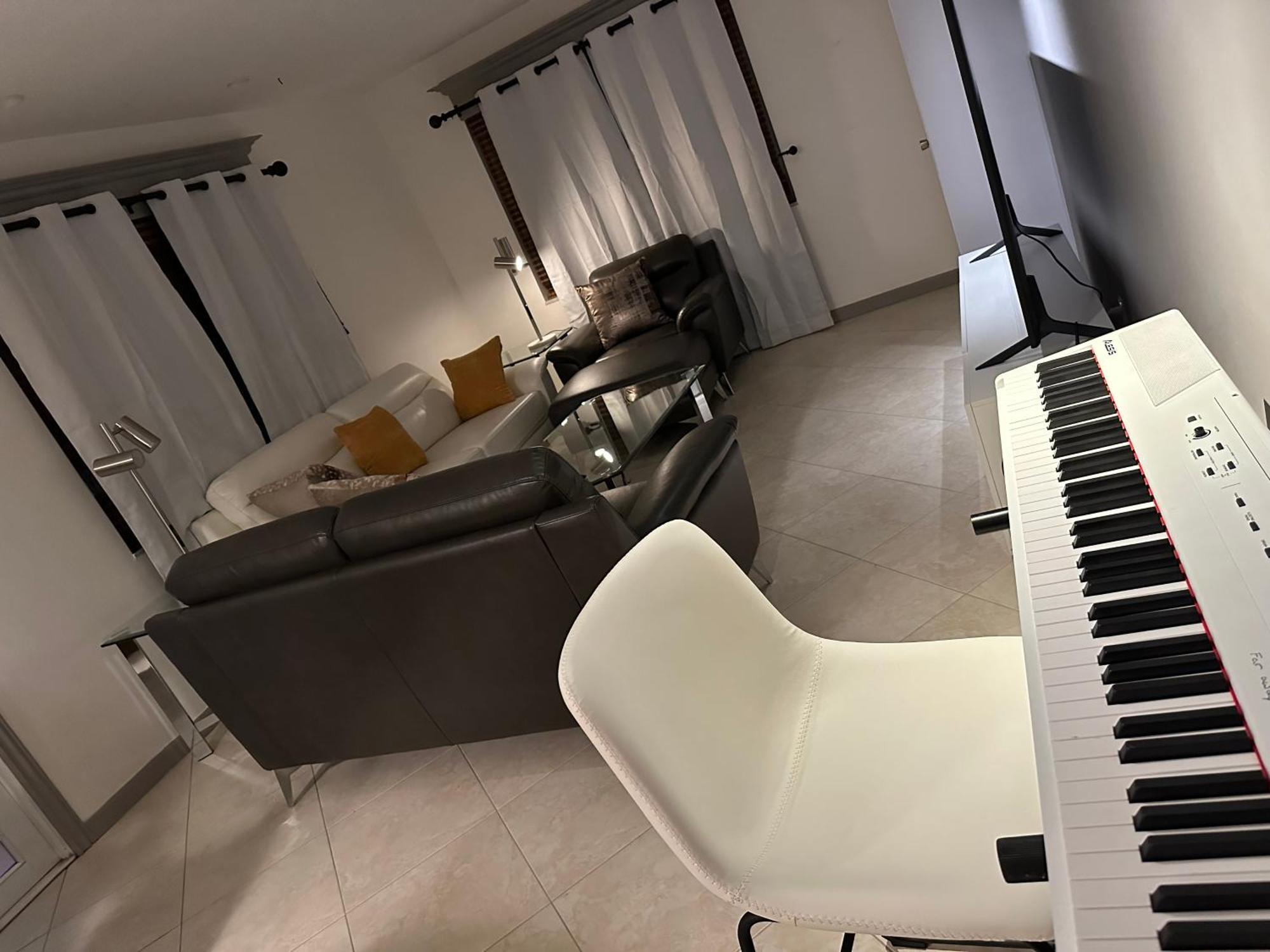 Elle's Place * Fort Lauderdale