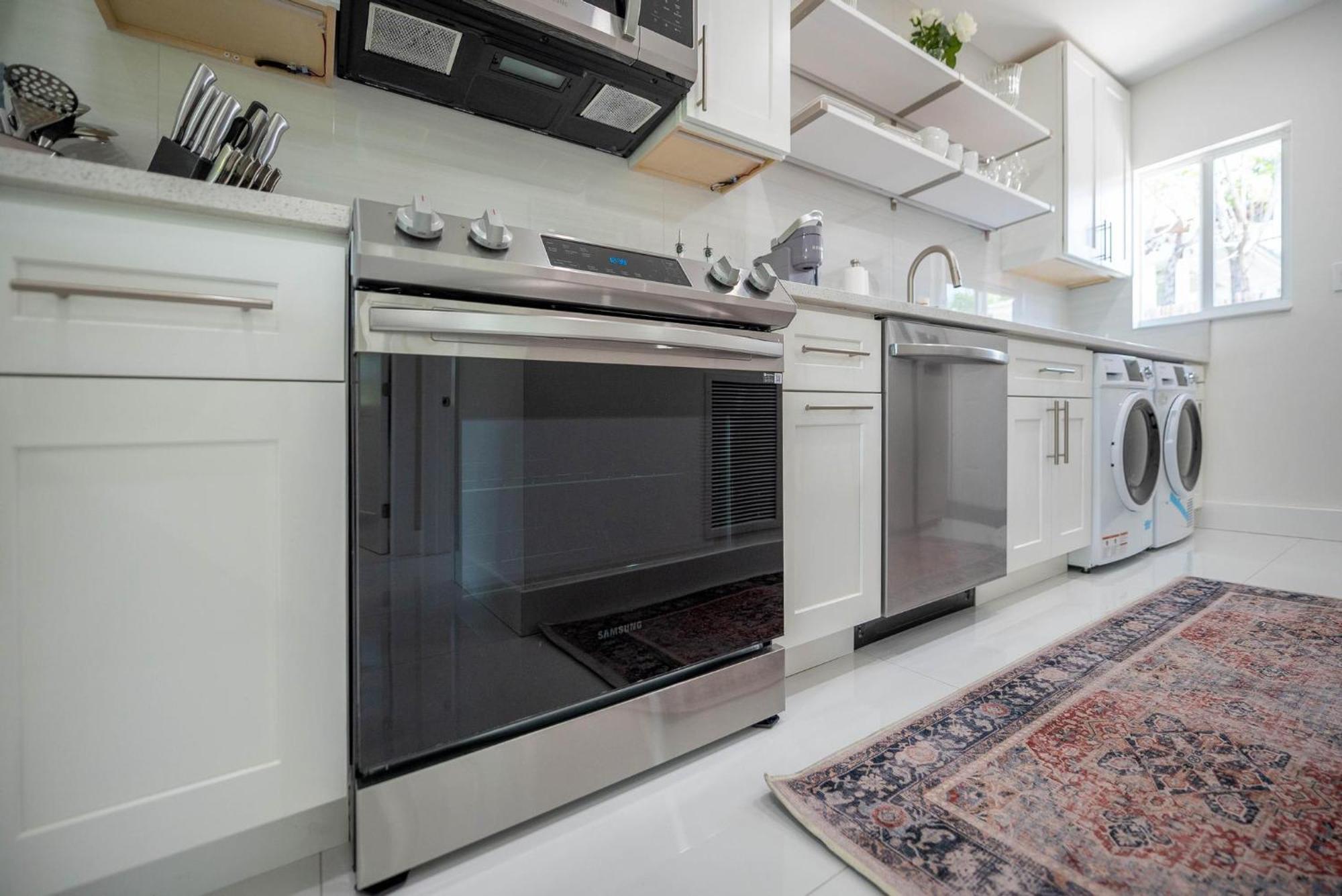 Uhost Ai - Elegant 1b Haven In Lauderdale Apartment