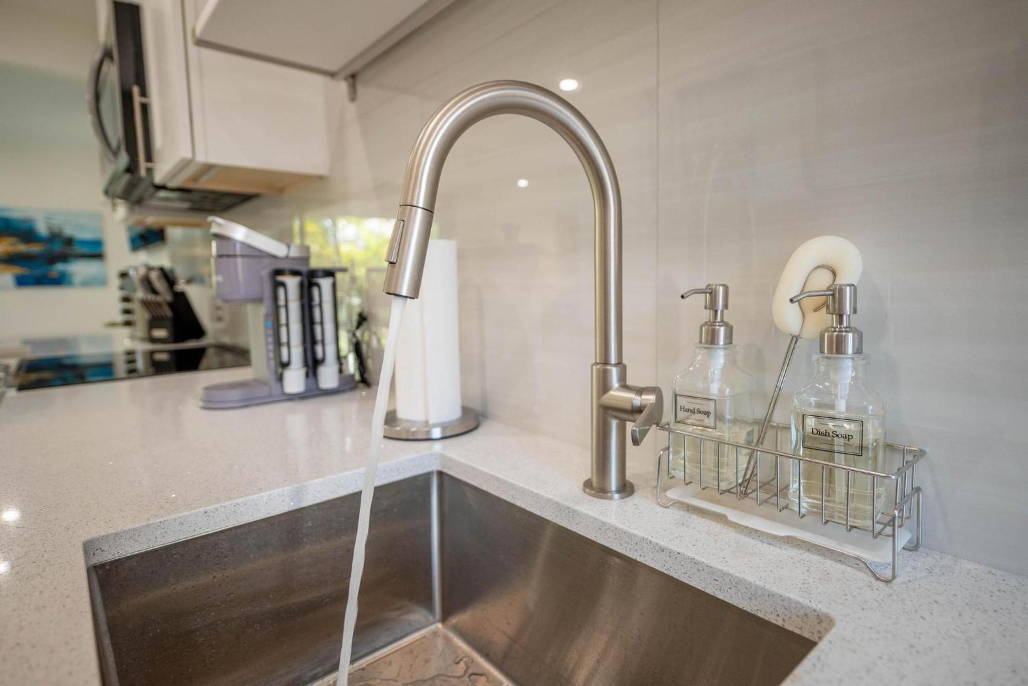 Uhost Ai - Elegant 1b Haven In Lauderdale Apartment *