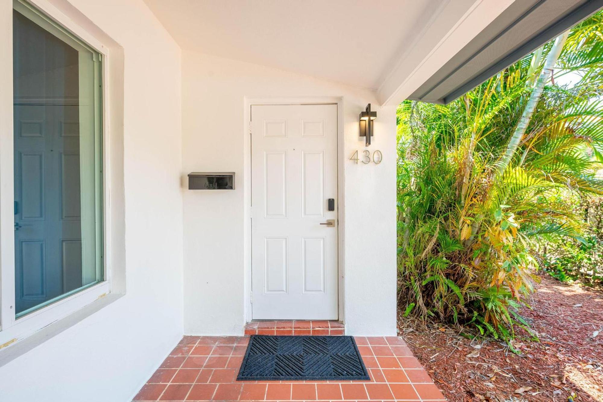 Uhost Ai - Elegant 1b Haven In Lauderdale Fort Lauderdale