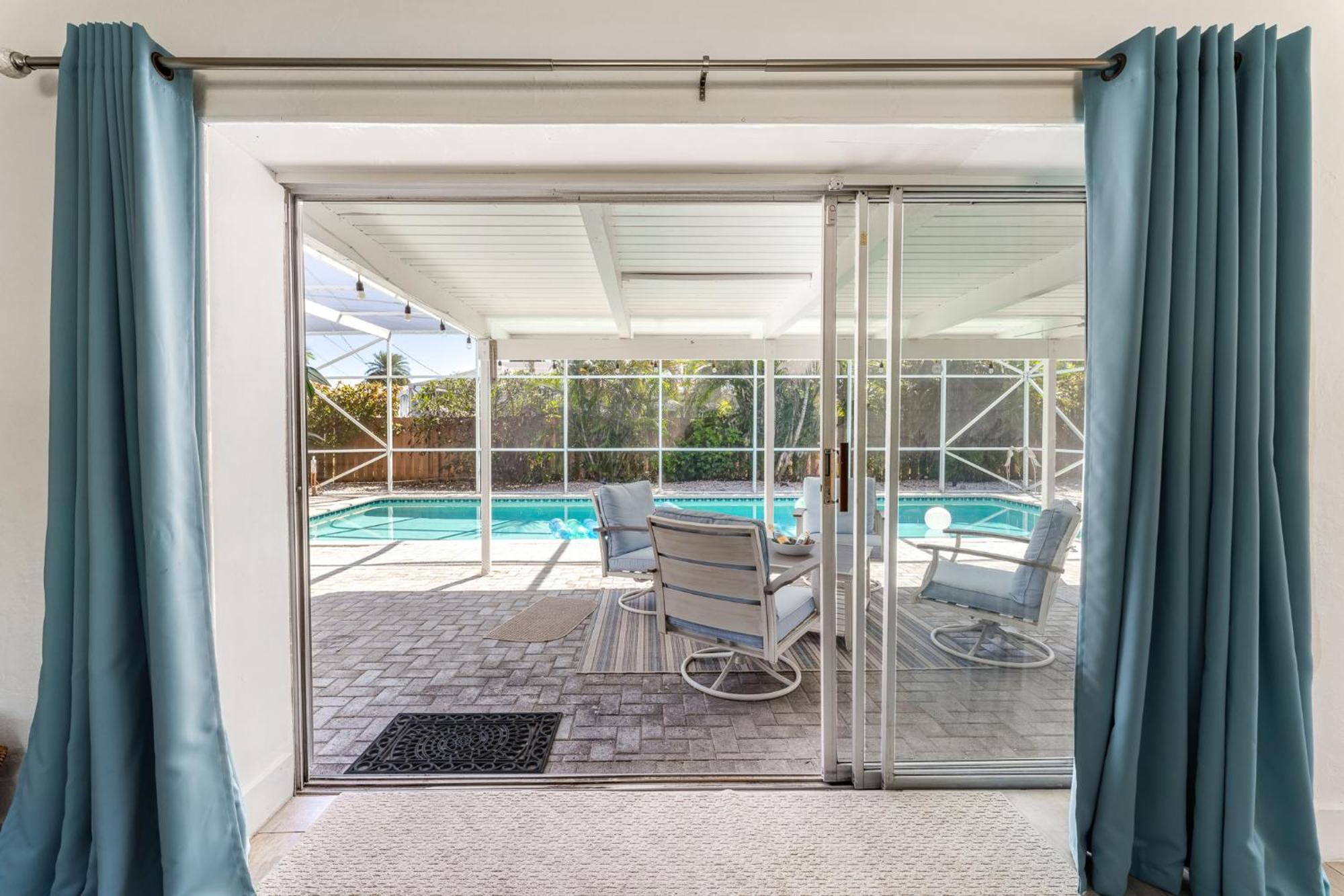New Awesome 43, Few Min Walk From The ! Holiday home Fort Lauderdale