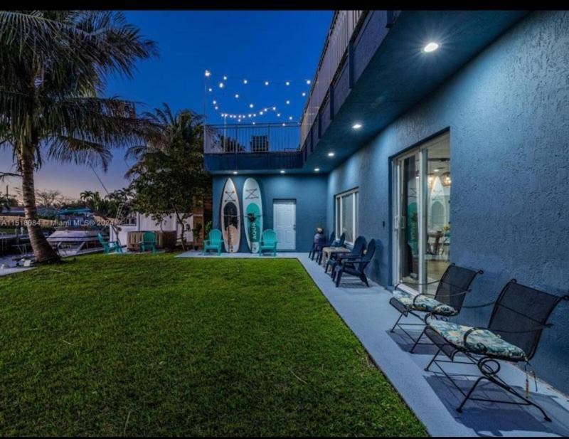 Holiday home Hot Tub! Roof Top! Firepit! Boat Dock! *