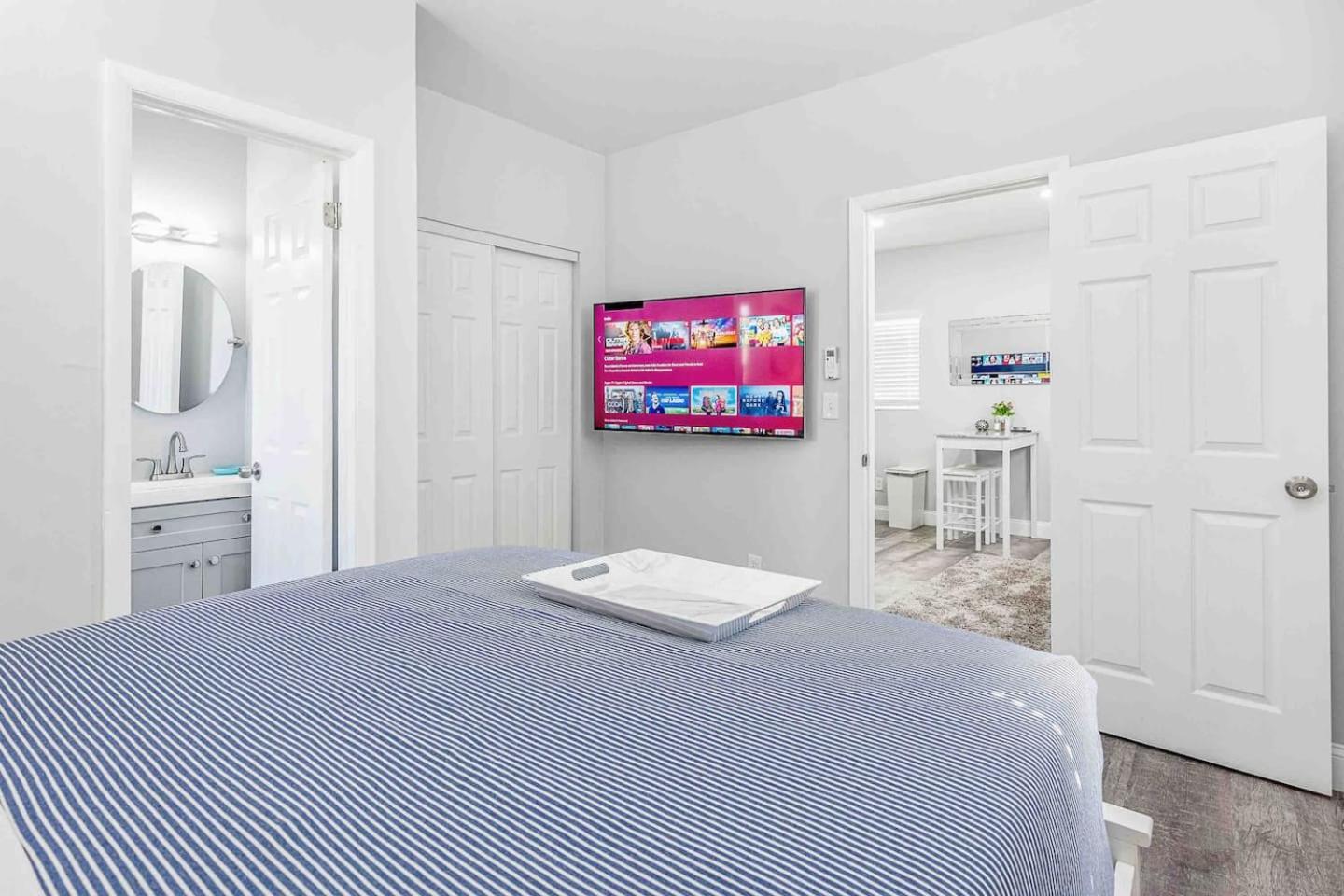 Mayas Blue Lagoon Luxury #1 * Fort Lauderdale