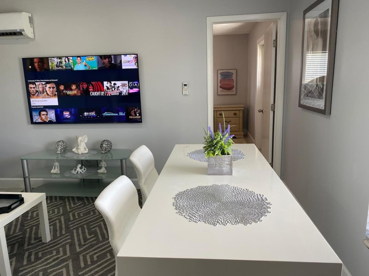 Bens Spacious Luxury Apartment