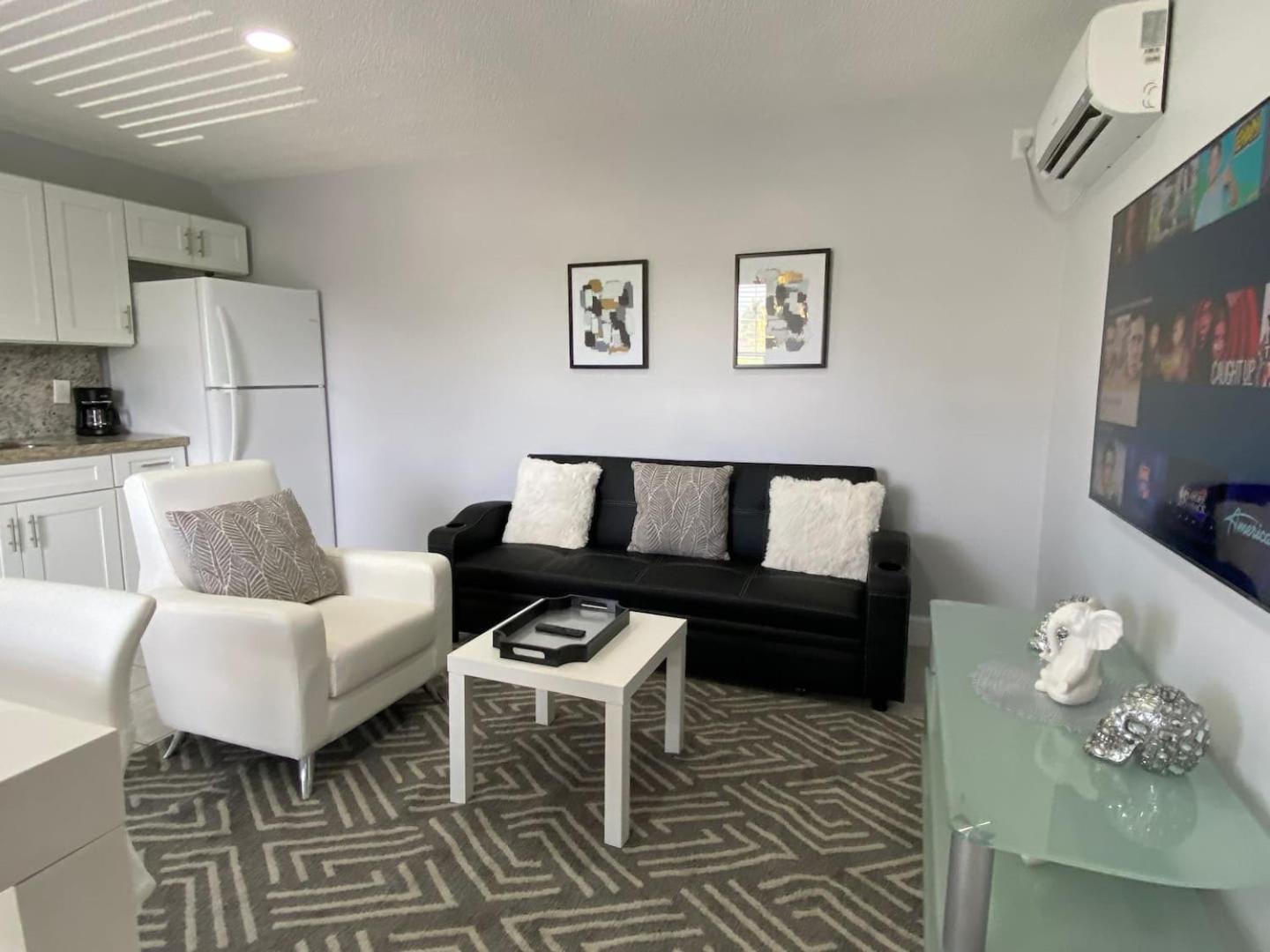 Apartment Bens Spacious Luxury *