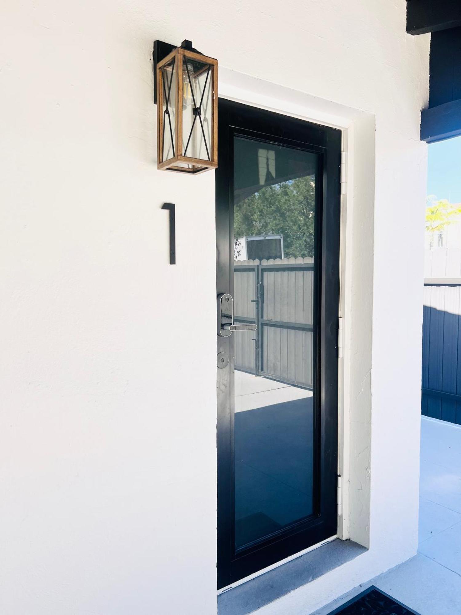 Cozy Place Minutes To Lauderdale With Pool