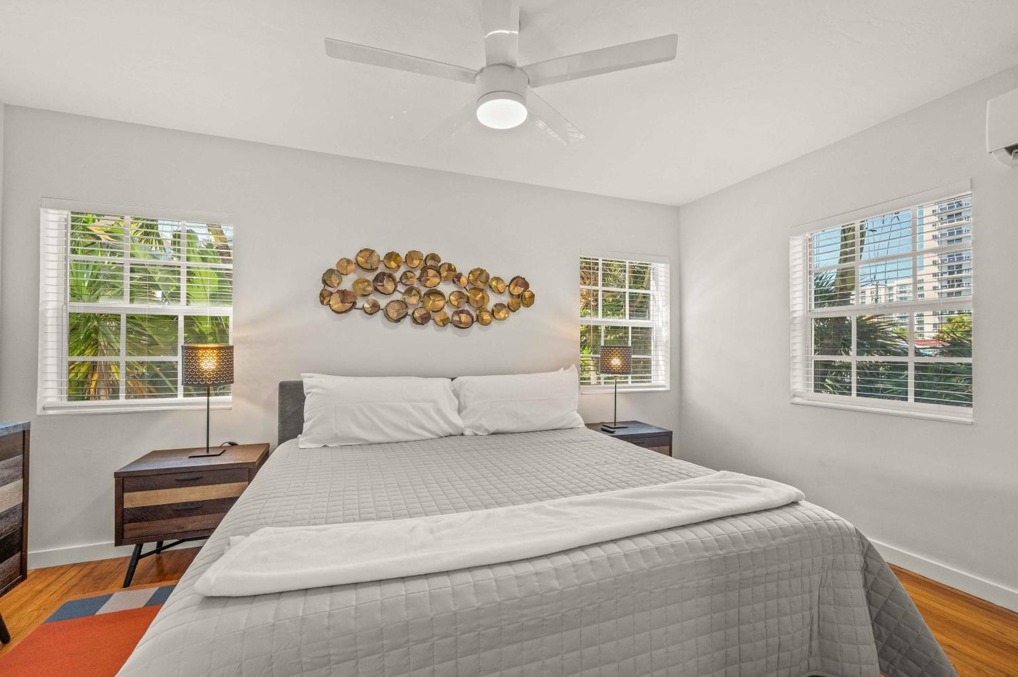 Apartment By The King Bed Lush Patio W Bbq Breakers Key Seven H0mes *