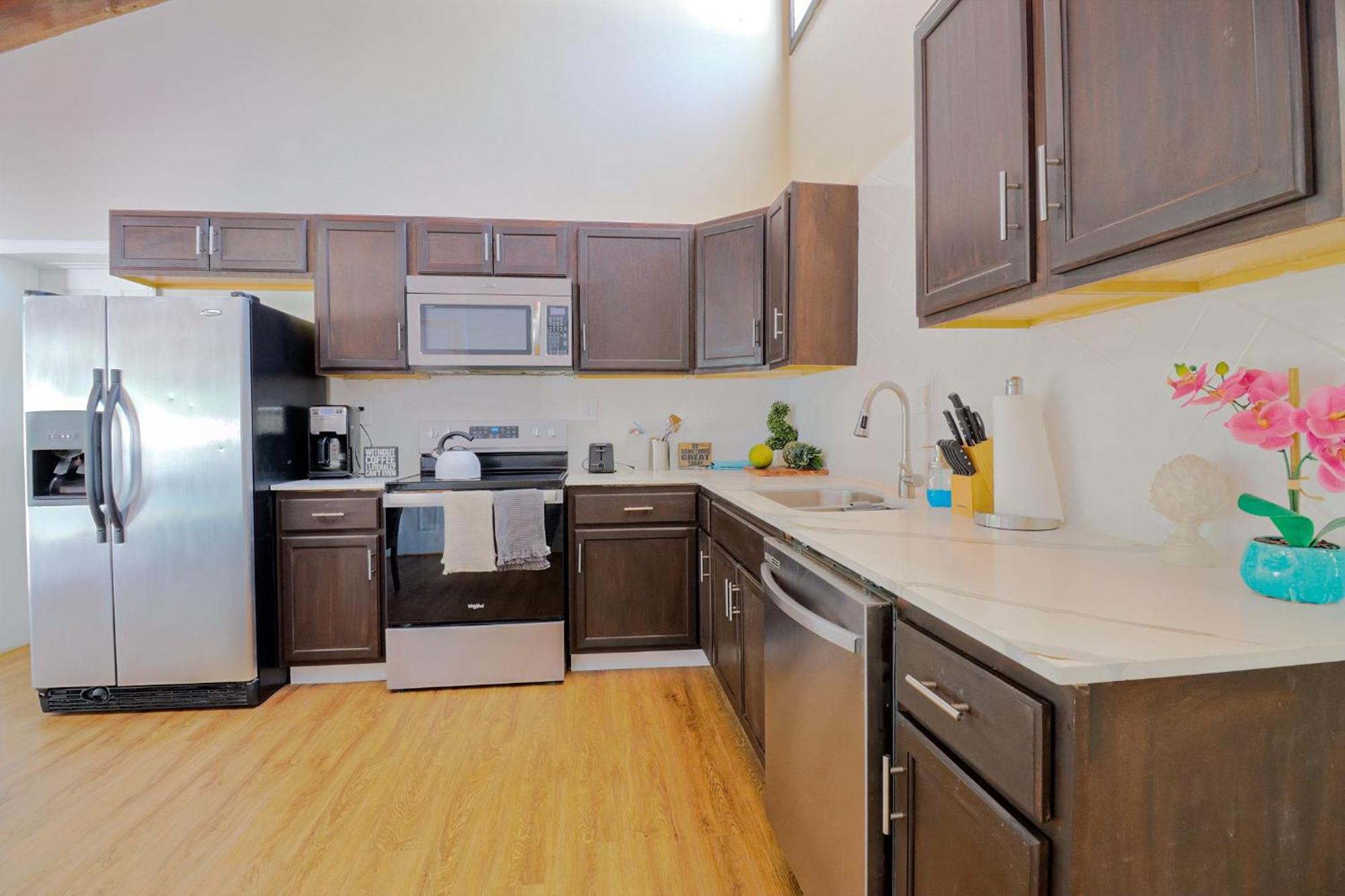 Charming With Pool Close To The Beach.