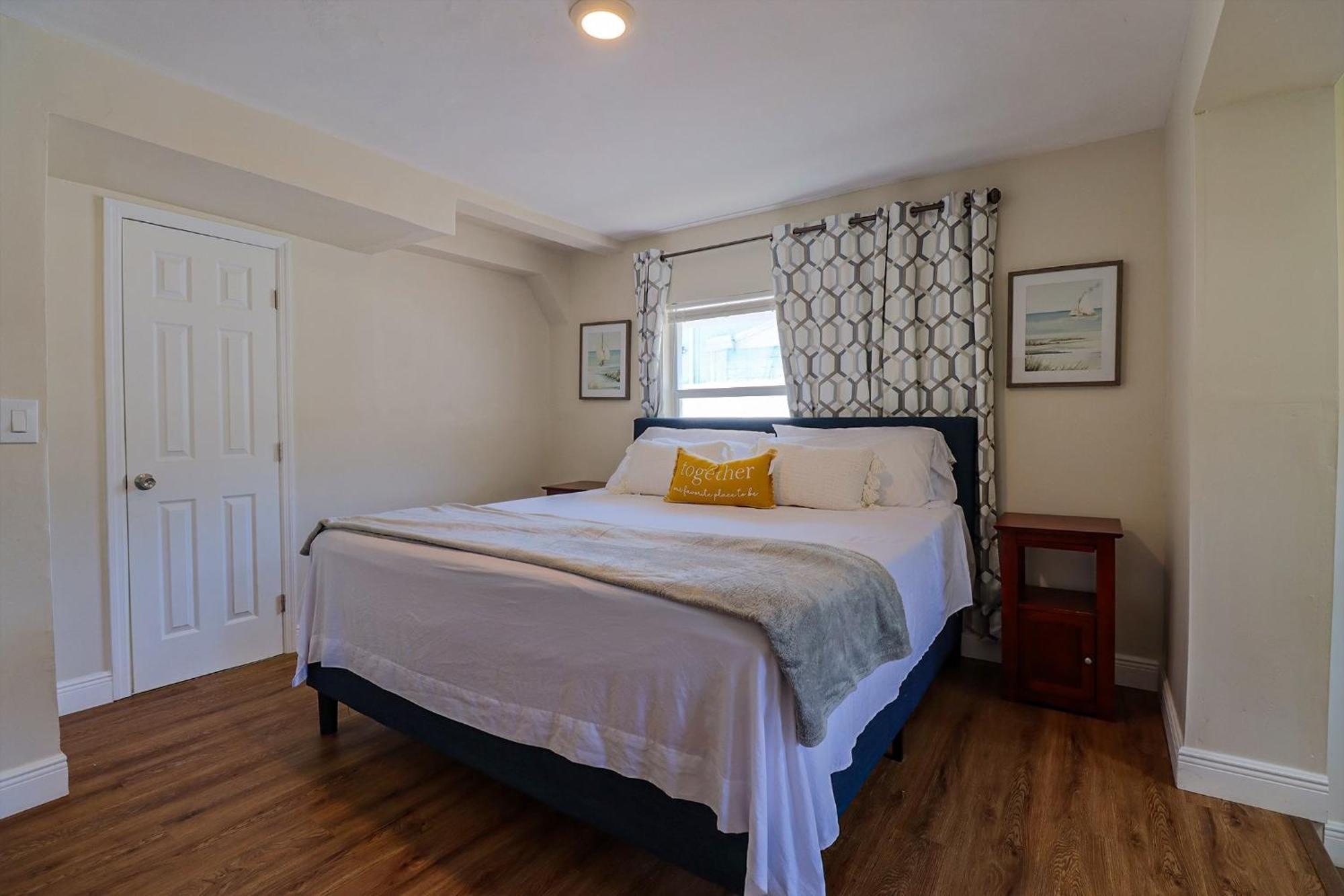Holiday home Charming With Pool Close To The Beach.