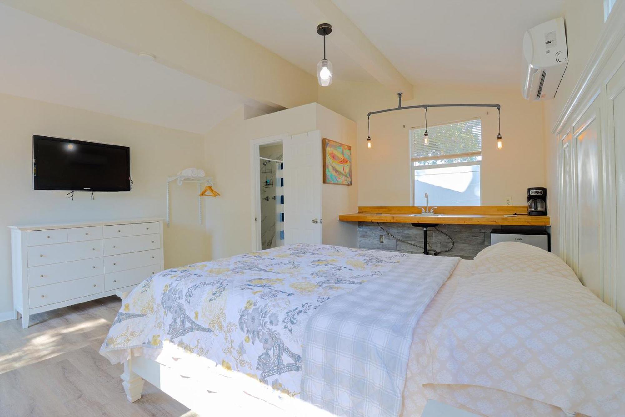 Charming With Pool Close To The Beach. Fort Lauderdale