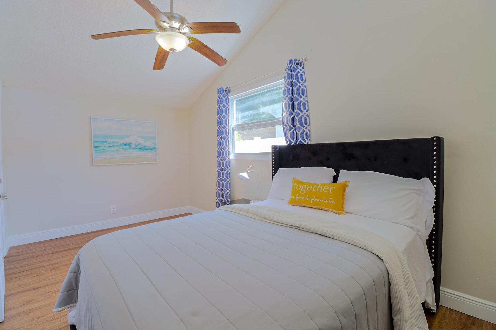 Holiday home Charming With Pool Close To The Beach.