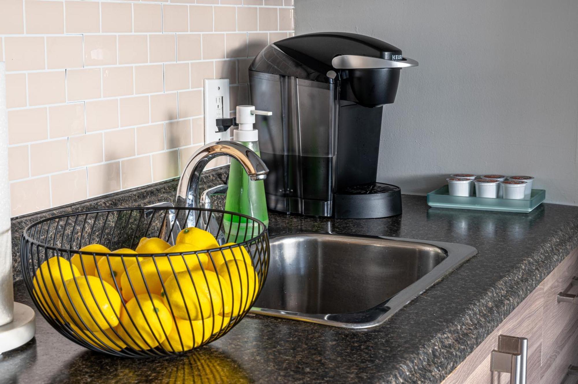 Apartment Bright: Tropical Retreat - Ridge - East Sunrise Blvd Fort Lauderdale