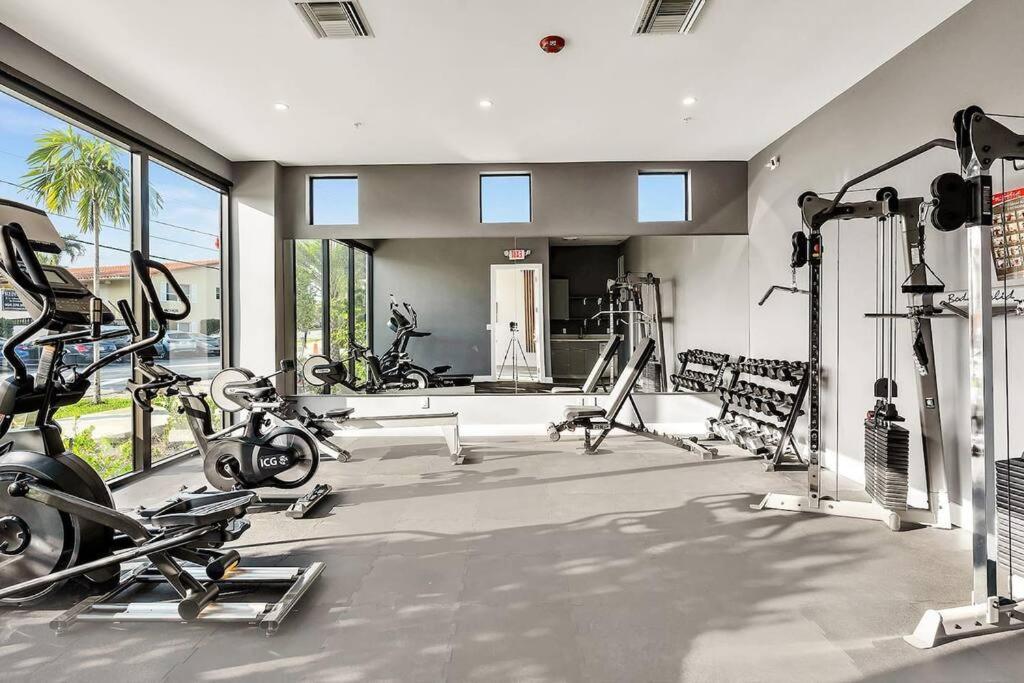 Stylish Ft Lauderdale Getaway Pool Gym Near * Fort Lauderdale