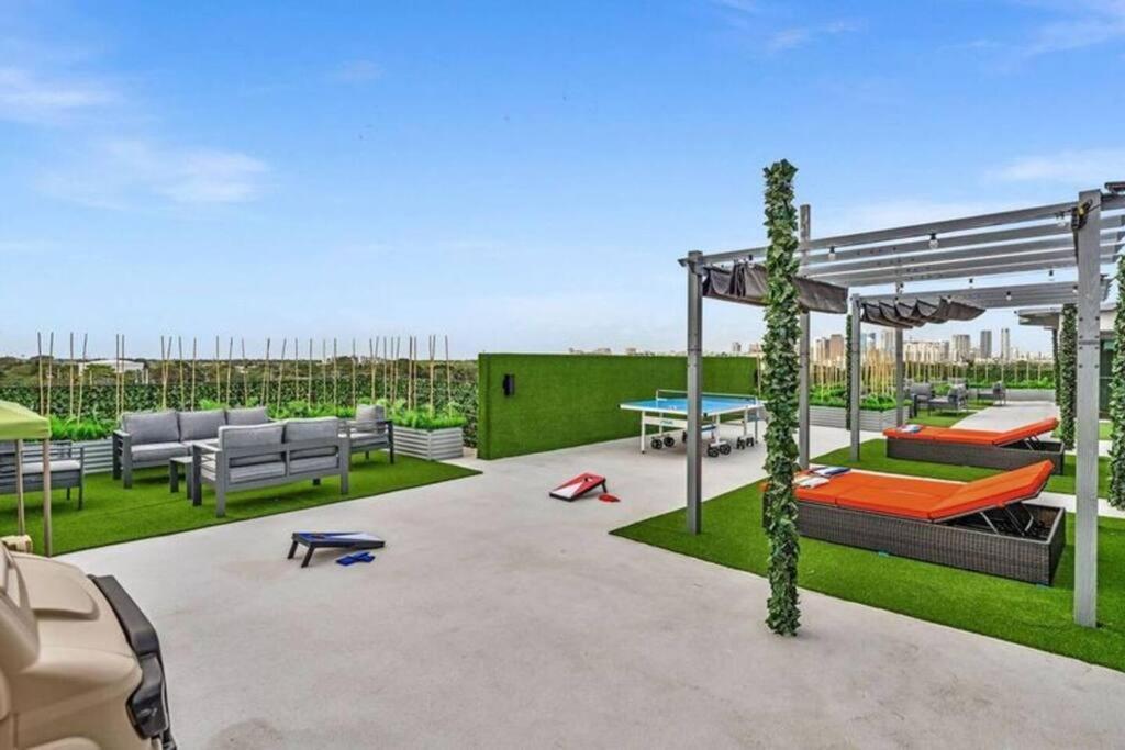 Apartment Stylish Ft Lauderdale Getaway Pool Gym Near Fort Lauderdale