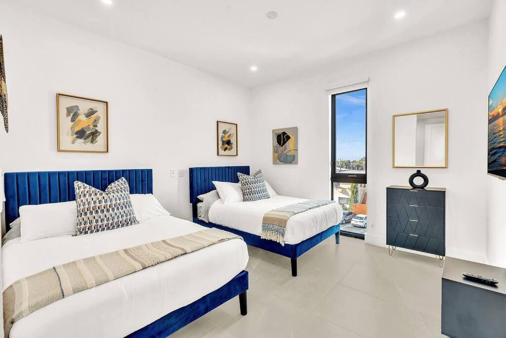 Apartment Stylish Ft Lauderdale Getaway Pool Gym Near