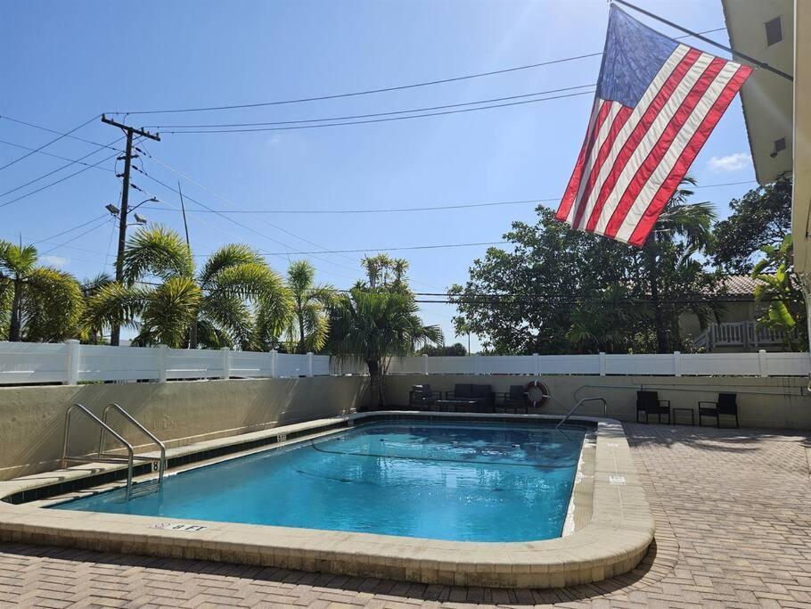 Stylish Ft Lauderdale Getaway Pool Gym Near Apartment Fort Lauderdale