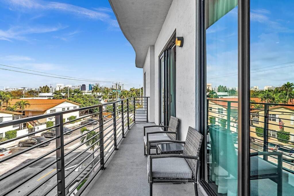 Apartment Stylish Ft Lauderdale Getaway Pool Gym Near Fort Lauderdale