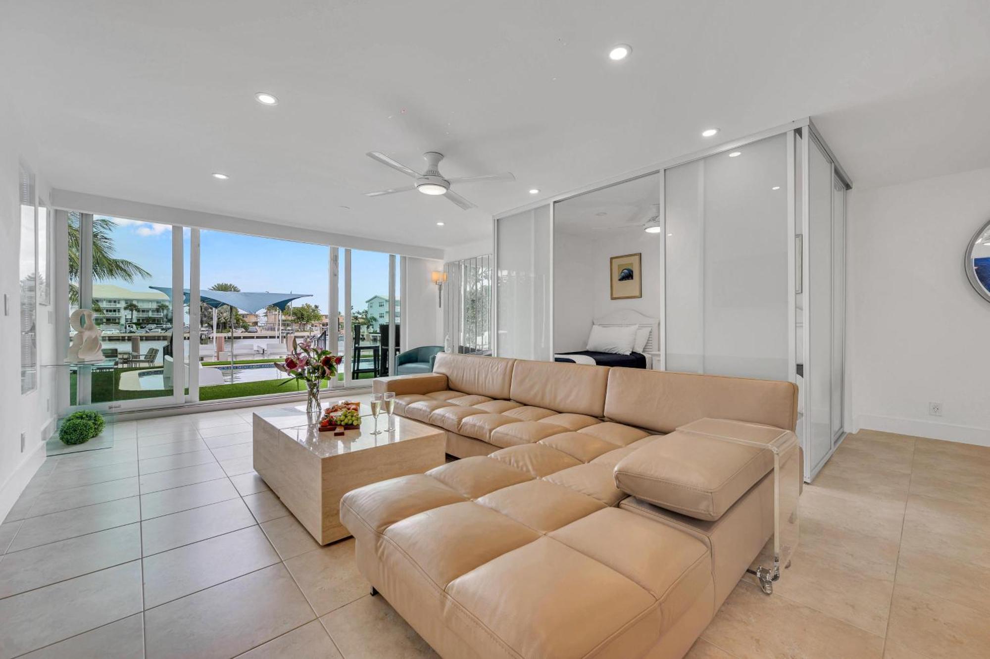 Holiday home Retreat By Waterfront Key *