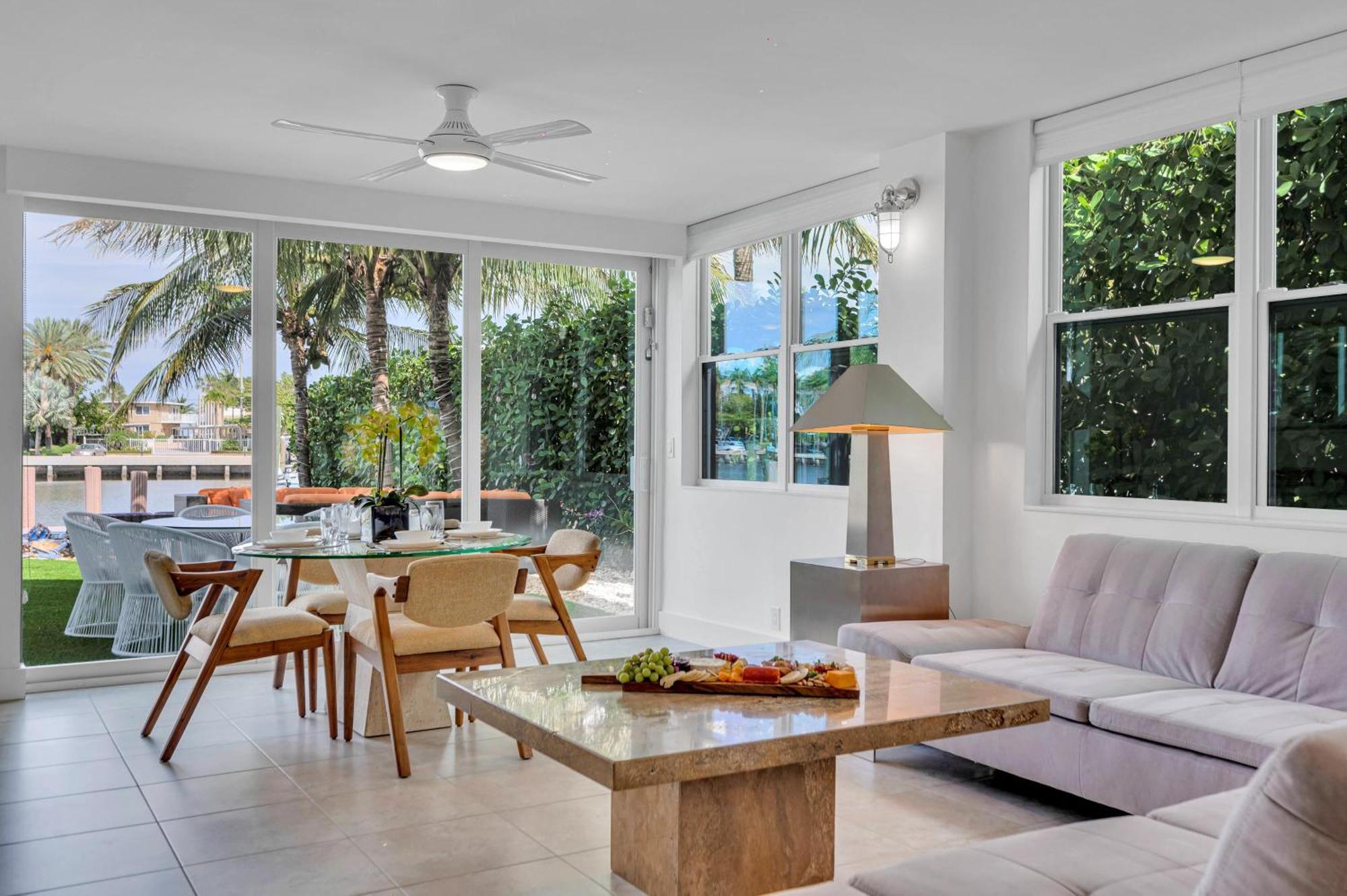 By Waterfront Key Two Apartment *