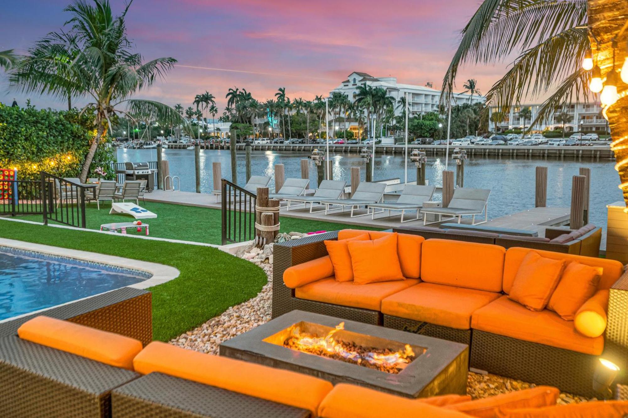 Apartment By Waterfront Key Three