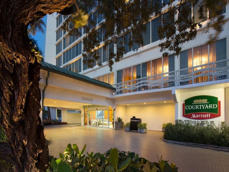 Courtyard By Marriott Lauderdale 3*