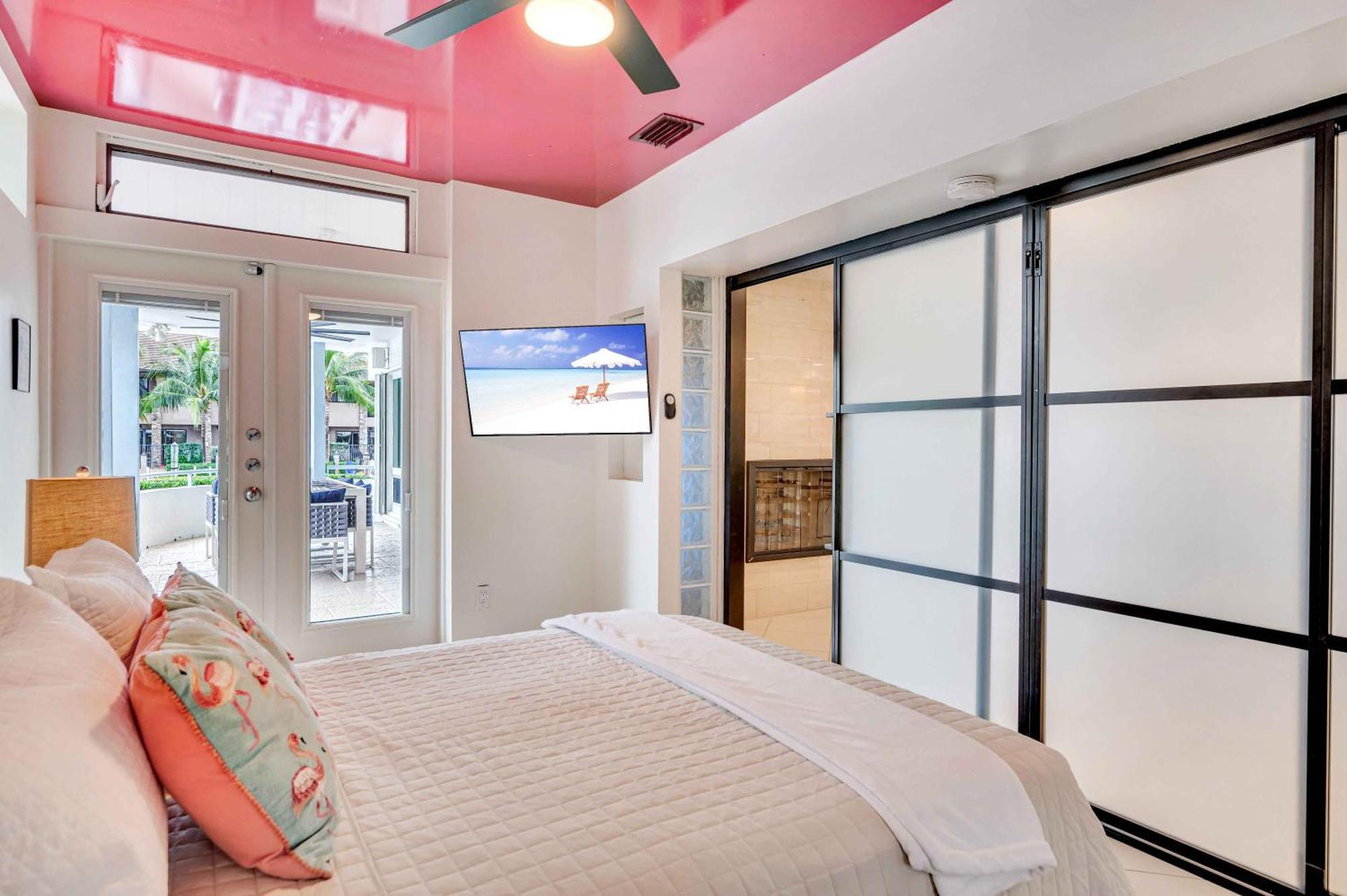 Two-floor Heated Pool Dock Access Quiet Neighborhood Saltaire One Resldences * Fort Lauderdale
