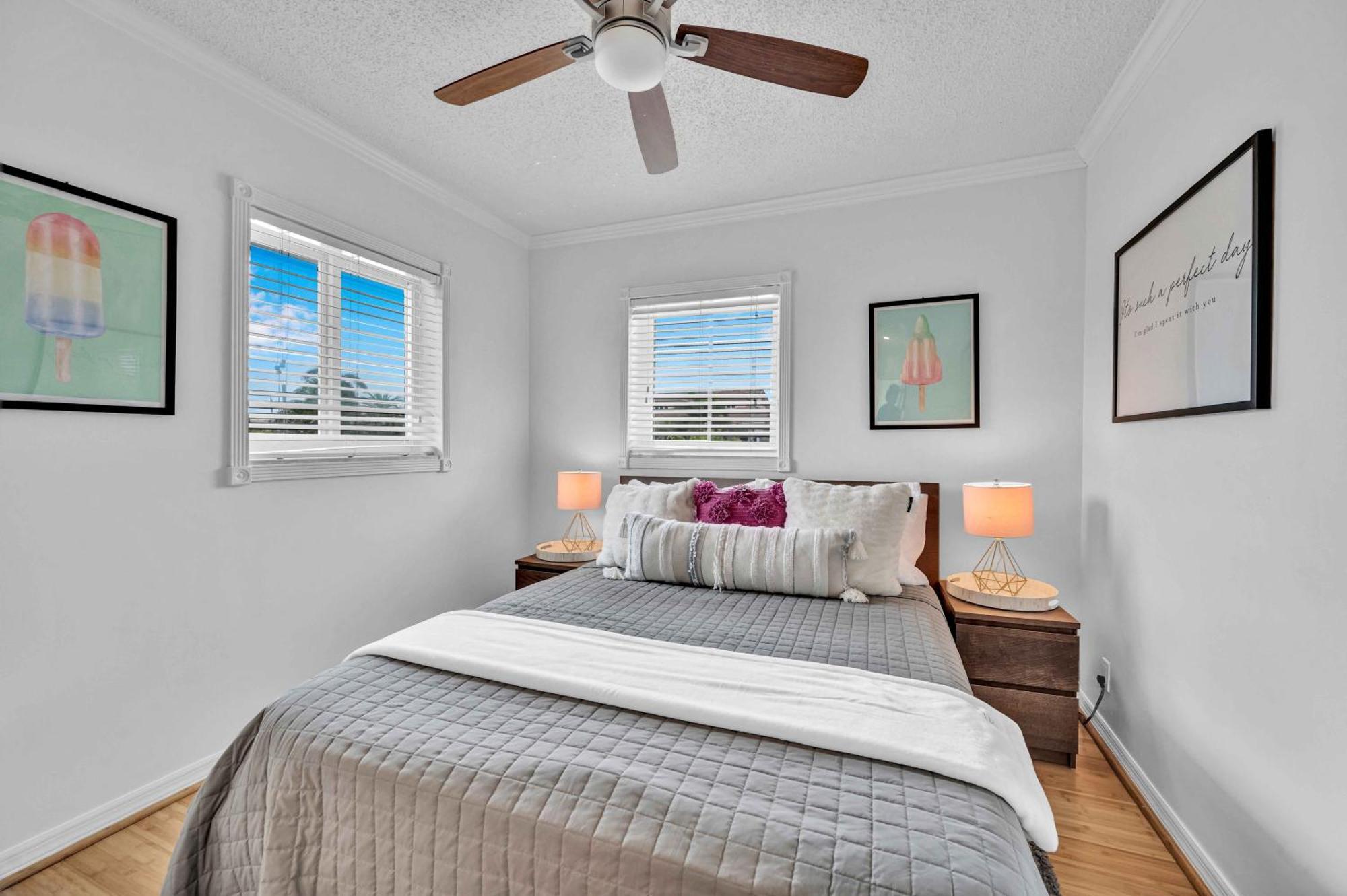Two-floor Heated Pool Dock Access Quiet Neighborhood Saltaire One Resldences * Fort Lauderdale