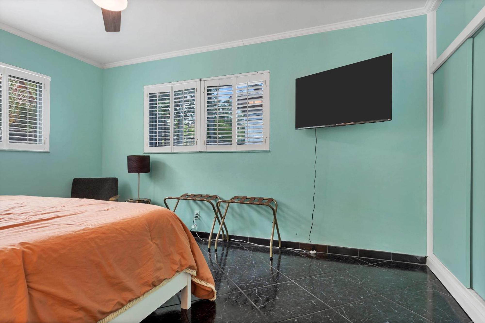 5 Minute Walk To Wilton Drive * Fort Lauderdale