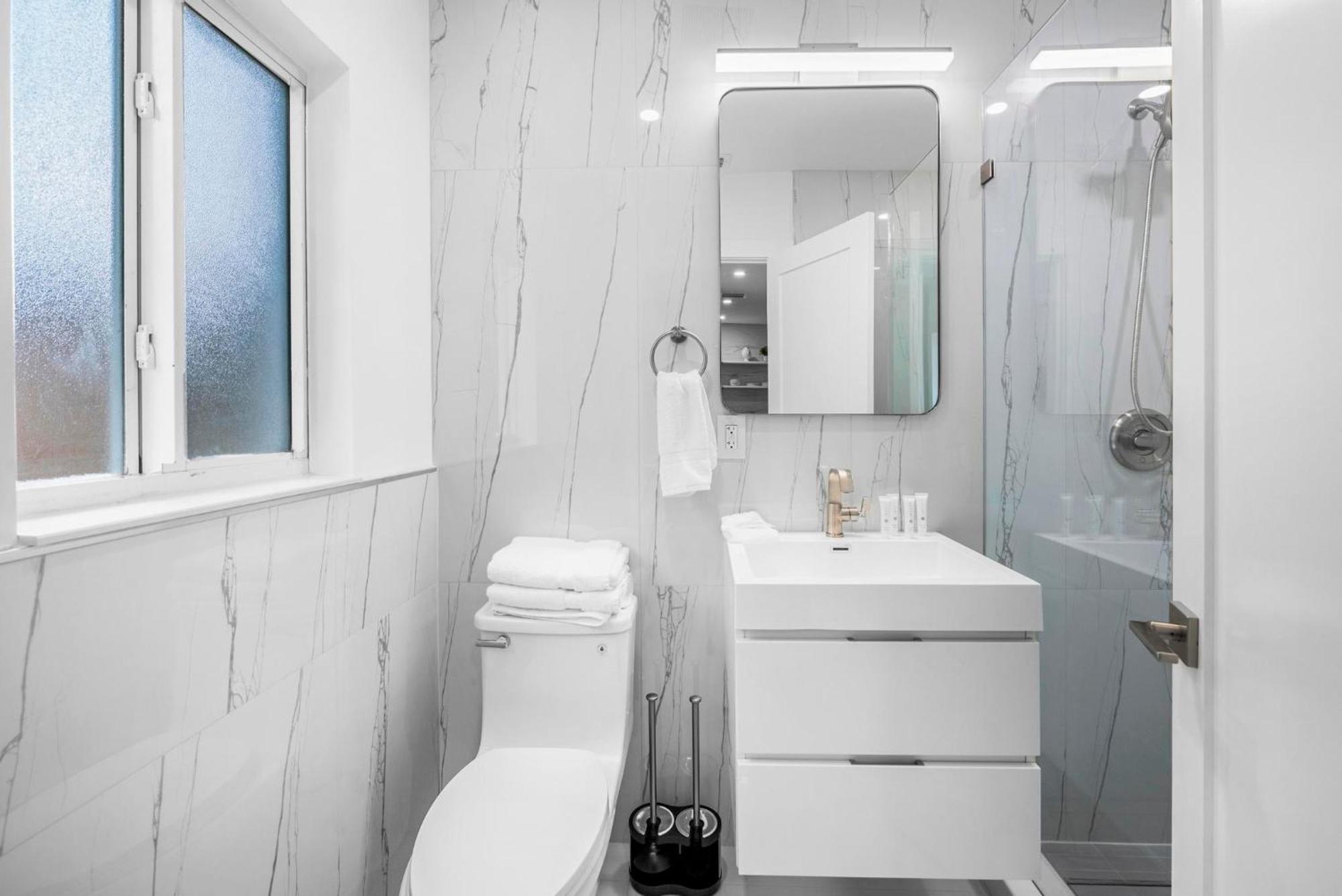 Hyperion - Remodeled 1b Oasis In Ft Lauderdale Fort Lauderdale