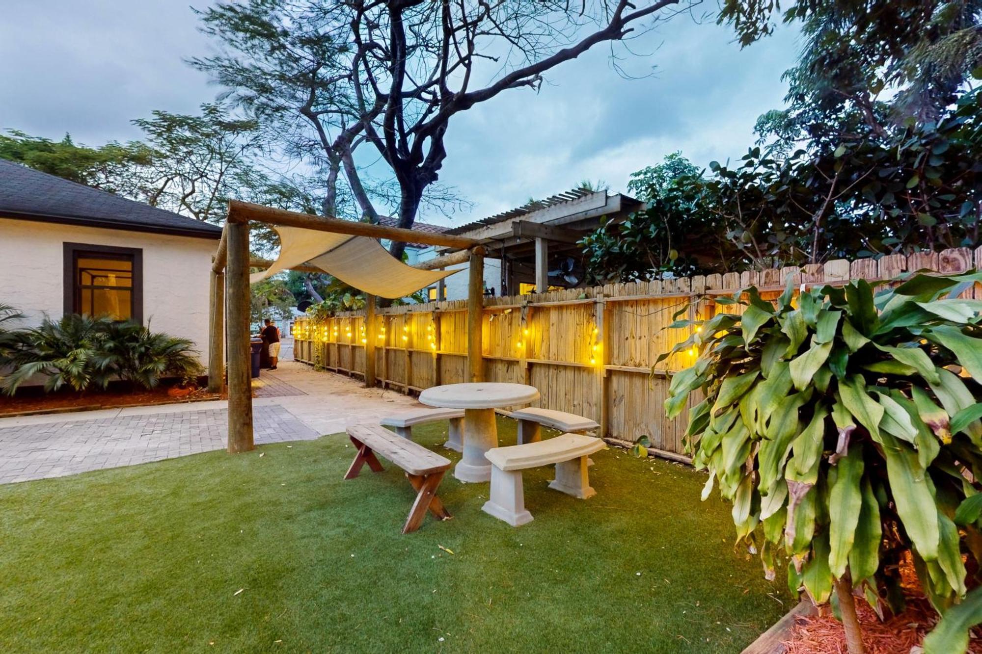 Walking On Sunshine Holiday home *
