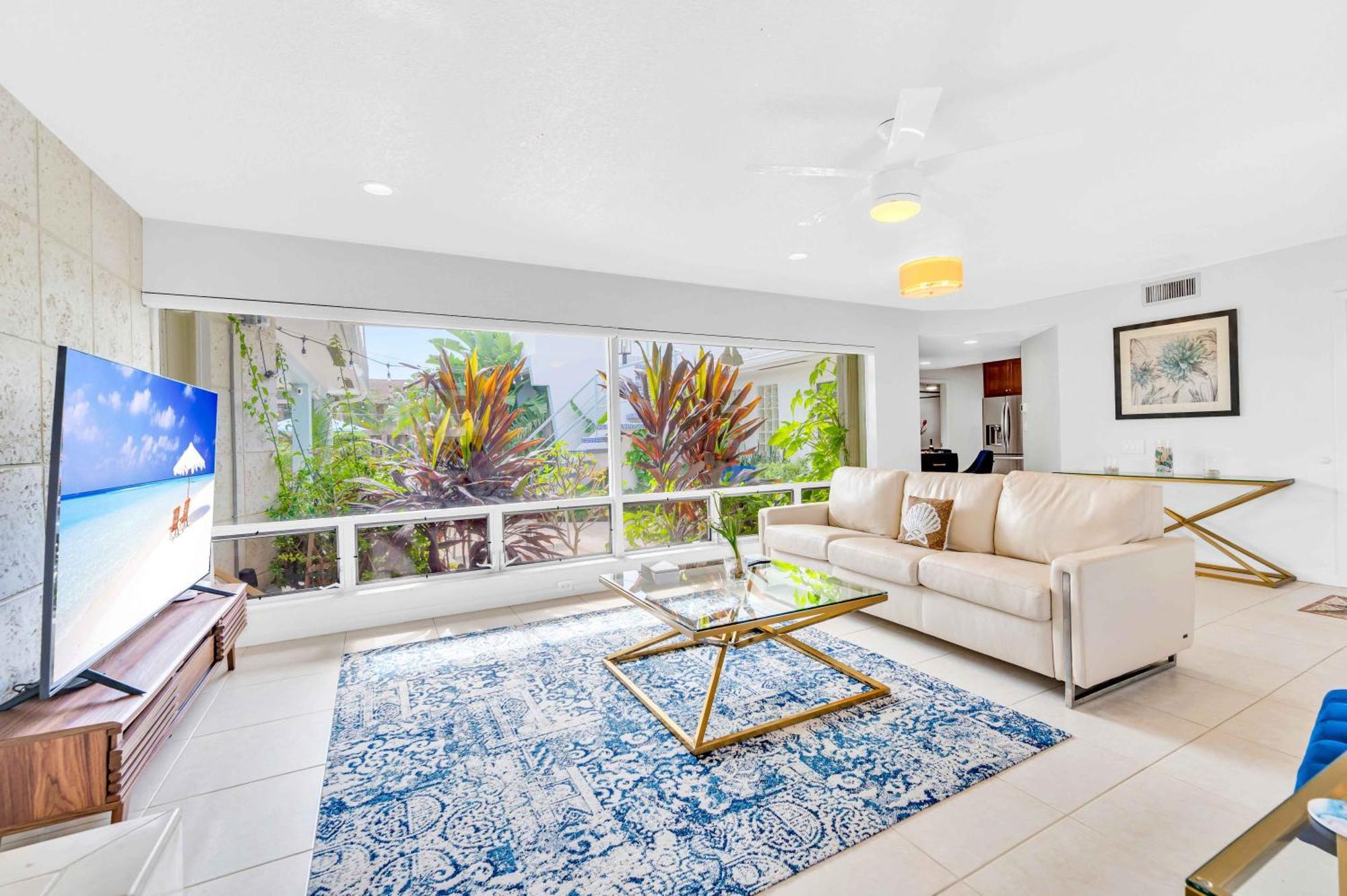 One-bedroom Heated Pool Dock Access Quiet Neighborhood Saltaire Two Resldences * Fort Lauderdale