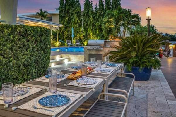 Apartment One-bedroom Heated Pool Dock Access Quiet Neighborhood Saltaire Four Resldences Fort Lauderdale