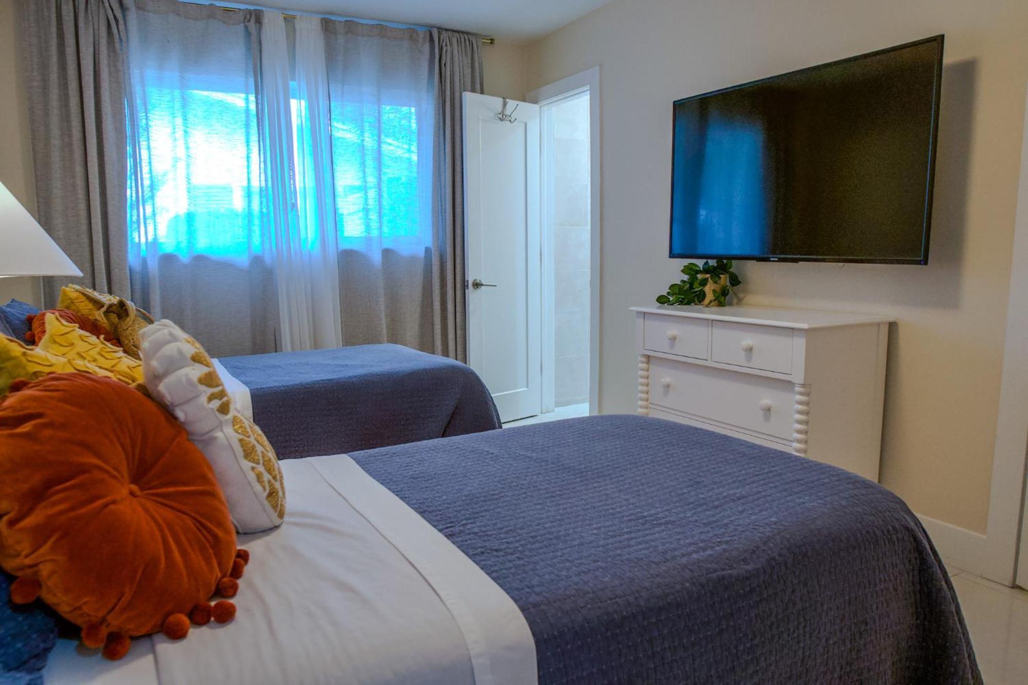 Gorgeous Renovated Pool Villa, 3 Min Walk To Ocean, Eucalypta * Fort Lauderdale