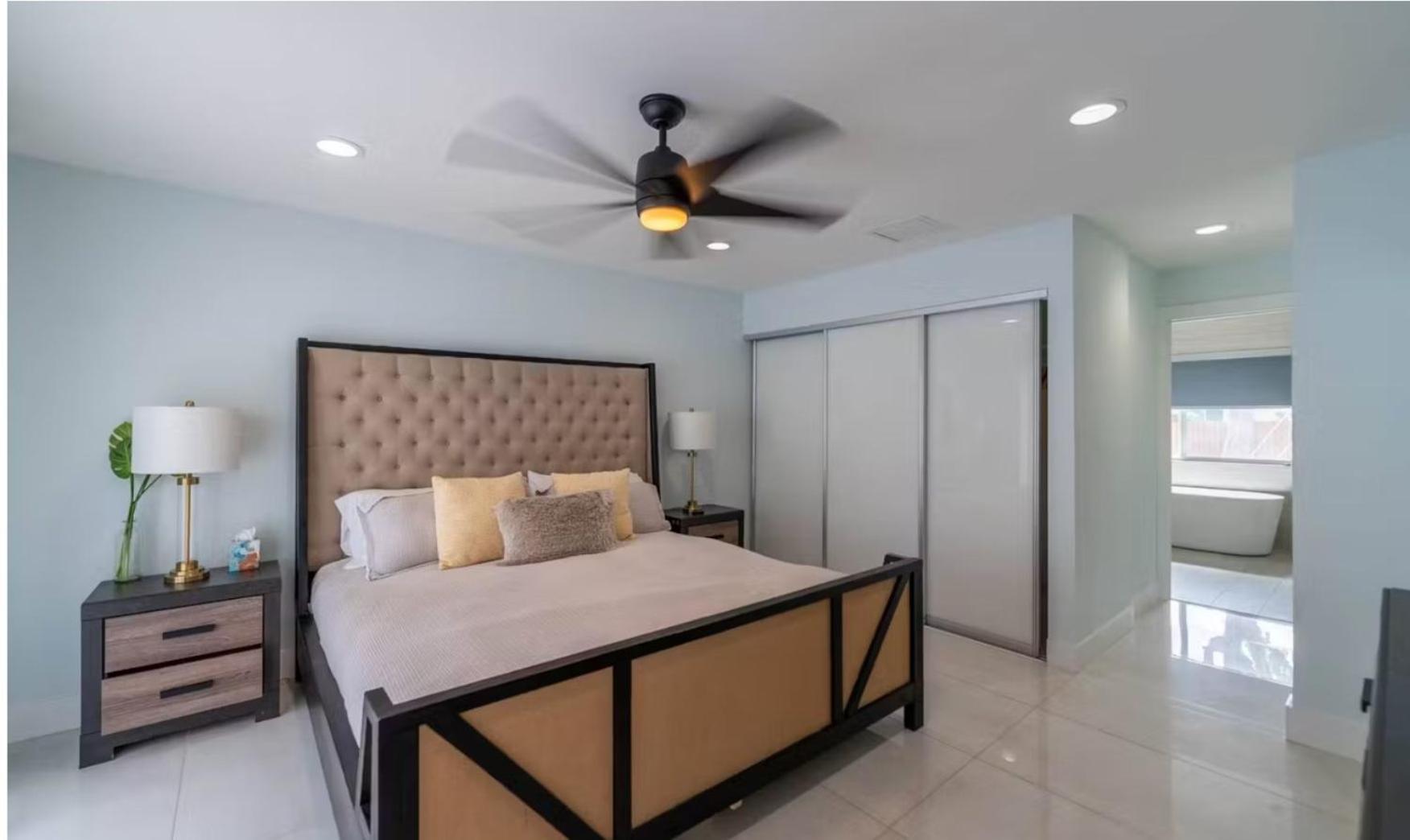 Gorgeous Renovated Pool Villa, 3 Min Walk To Ocean, Eucalypta * Fort Lauderdale