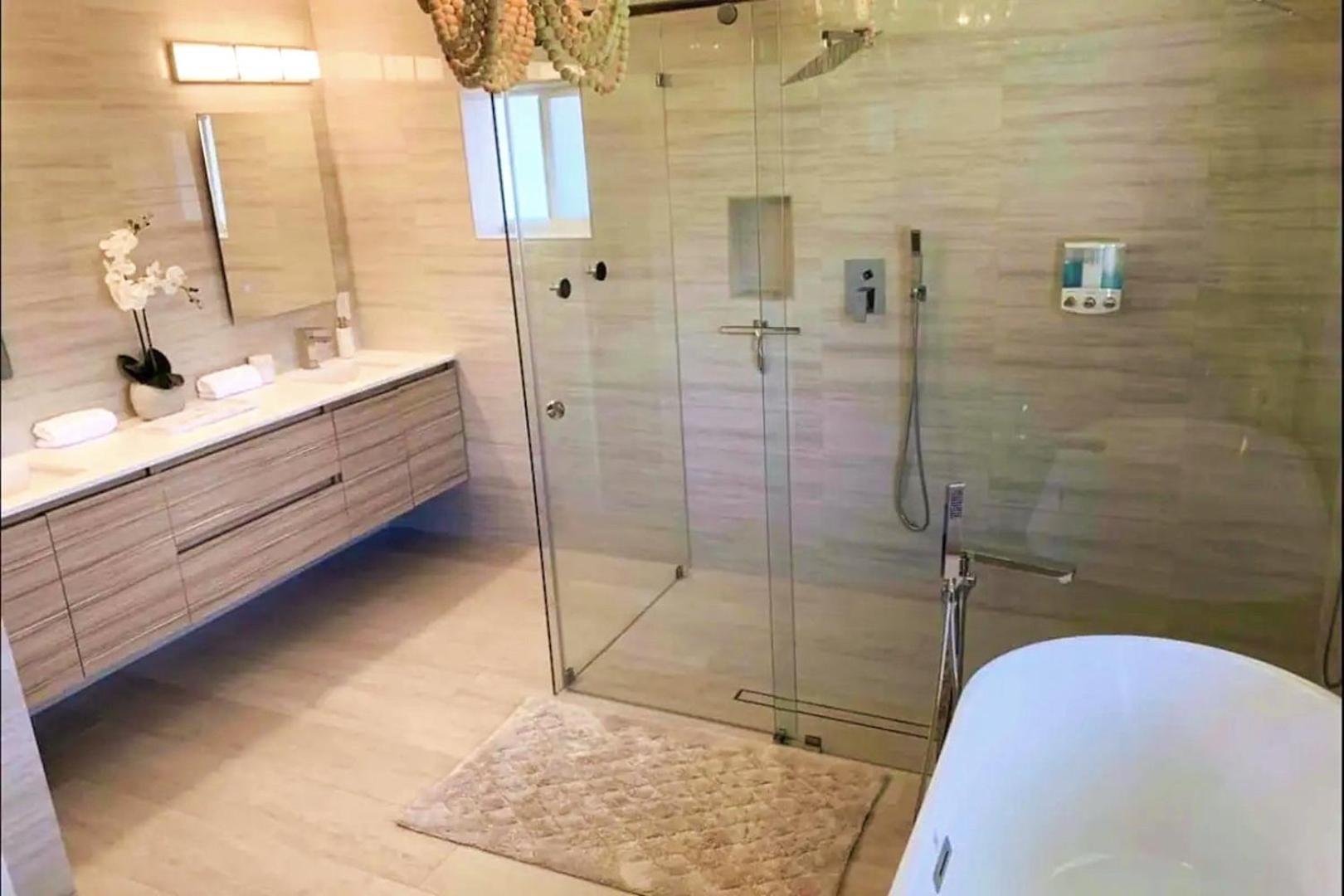 Gorgeous Renovated Pool Villa, 3 Min Walk To Ocean, Eucalypta